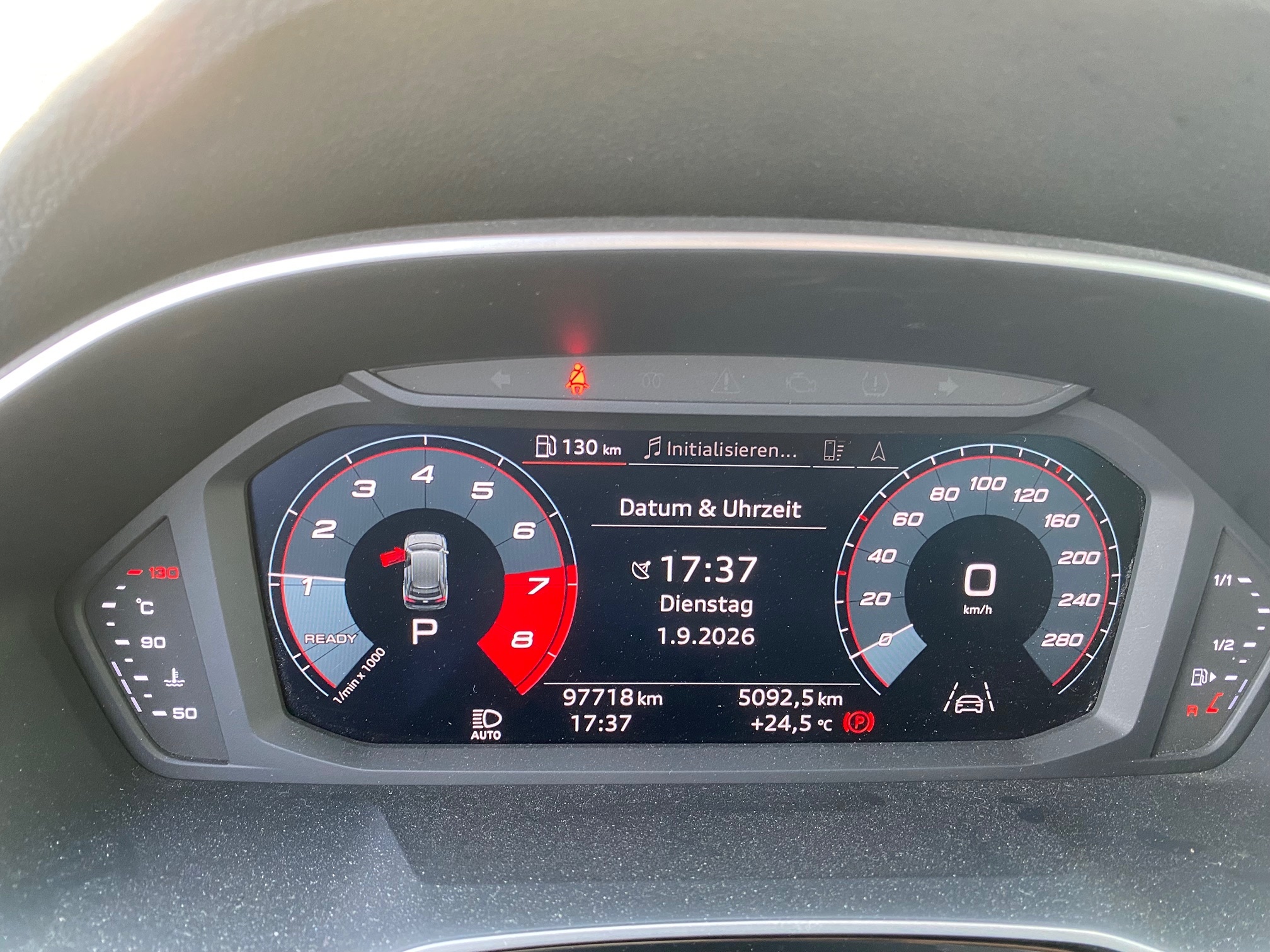 AUDI Q3 40 TFSI Quattro S-line — zdjęcie 11