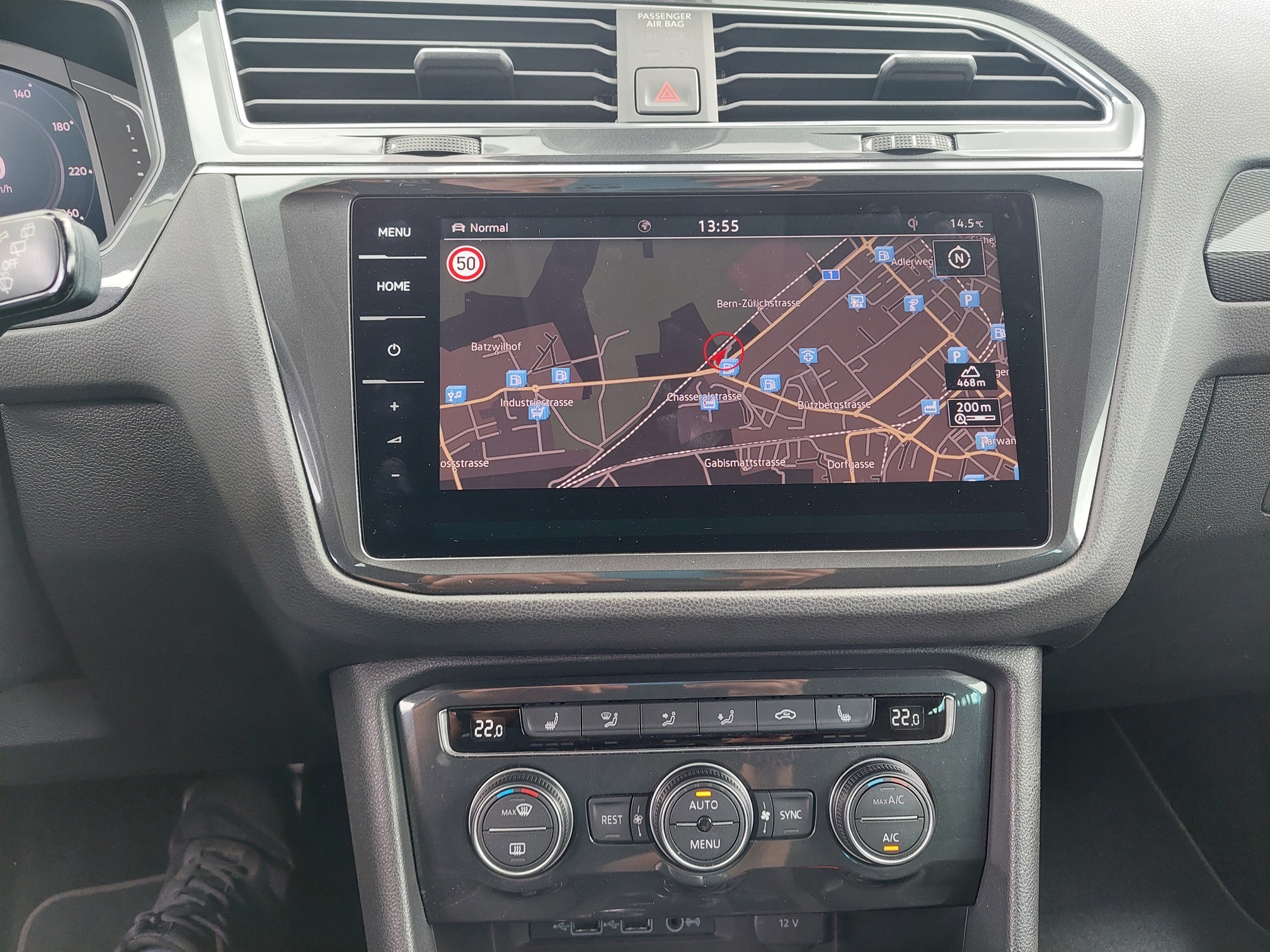 VW Tiguan 2.0 TDI 4M — zdjęcie 12