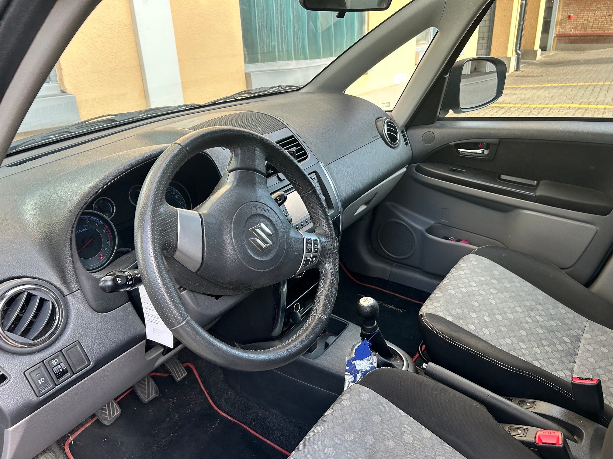 SUZUKI SX4 1.6 4WD — zdjęcie 12