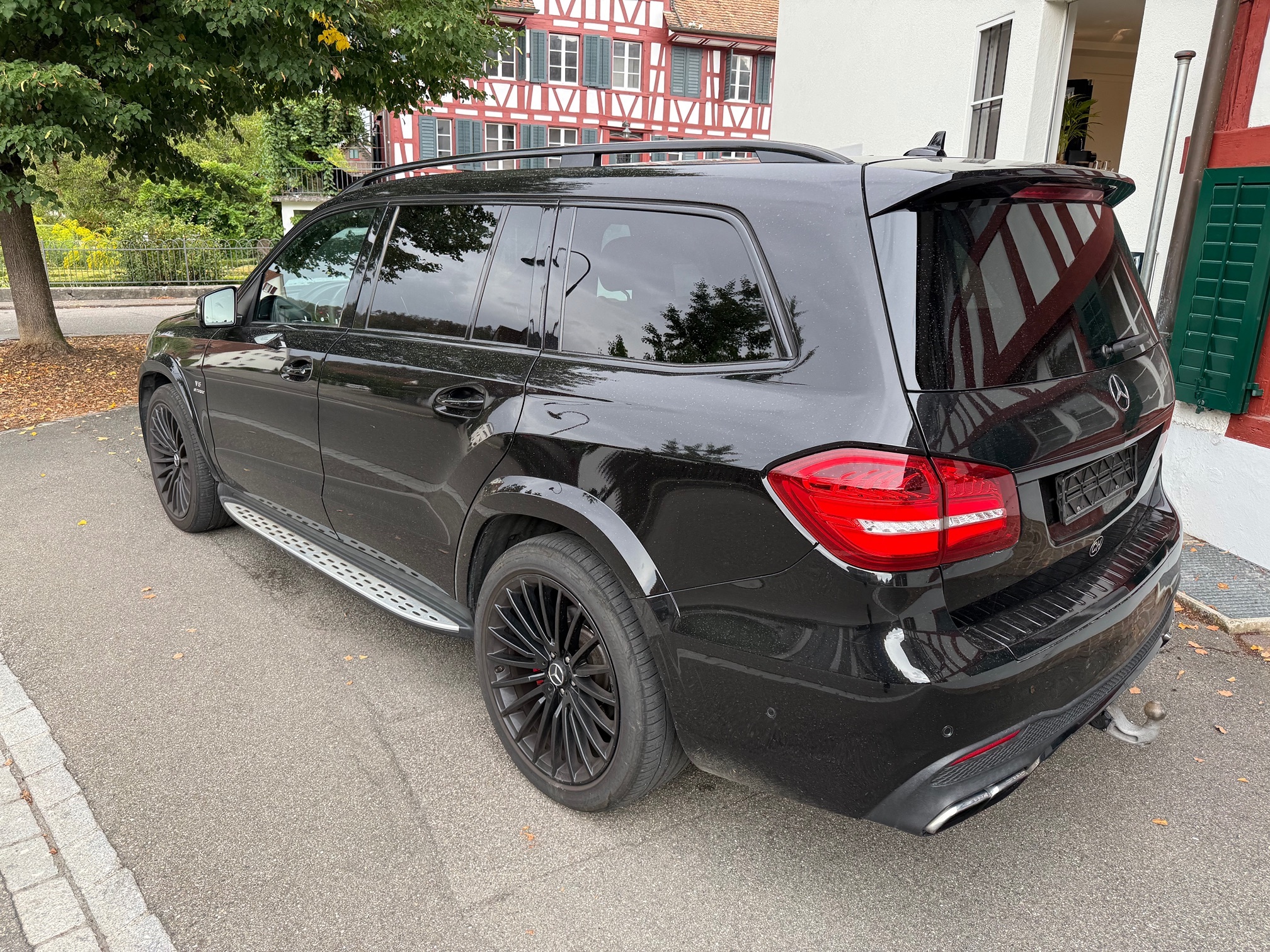 MERCEDES-BENZ AMG GLS 63 — zdjęcie 3