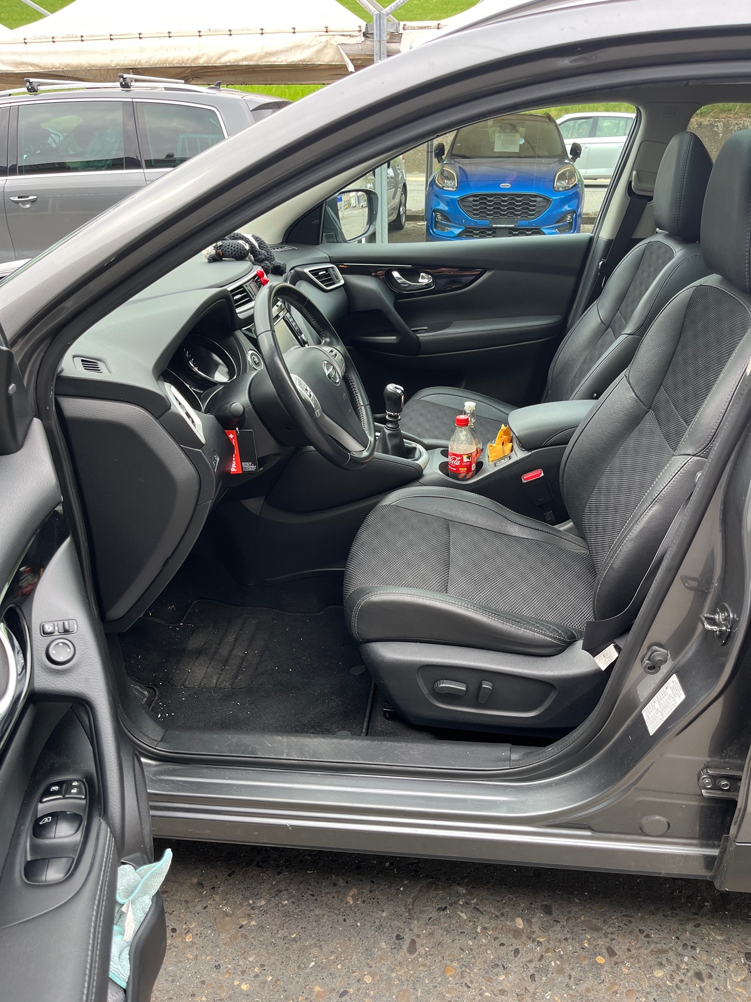 NISSAN Qashqai — zdjęcie 14