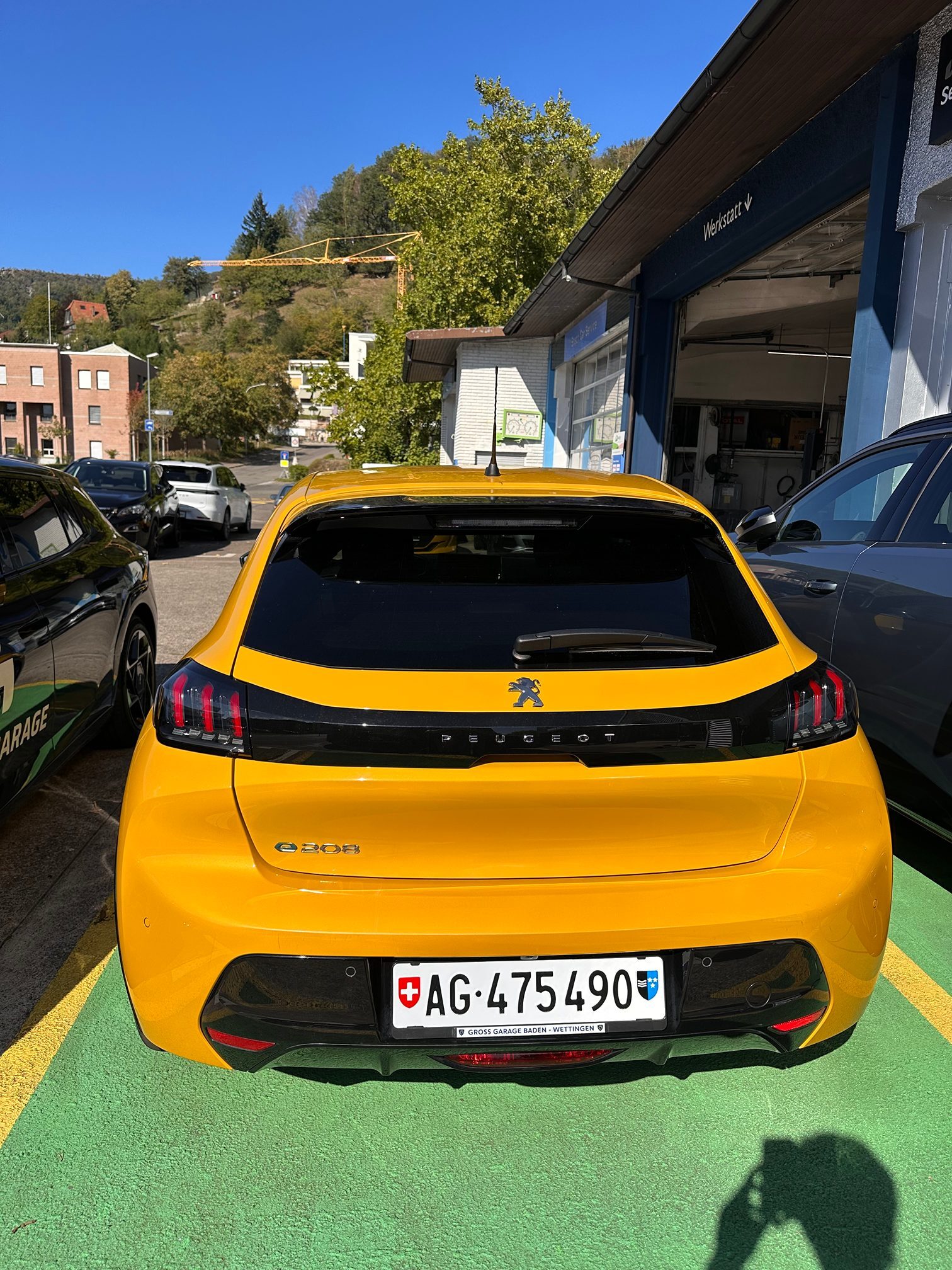 PEUGEOT e-208 — zdjęcie 2