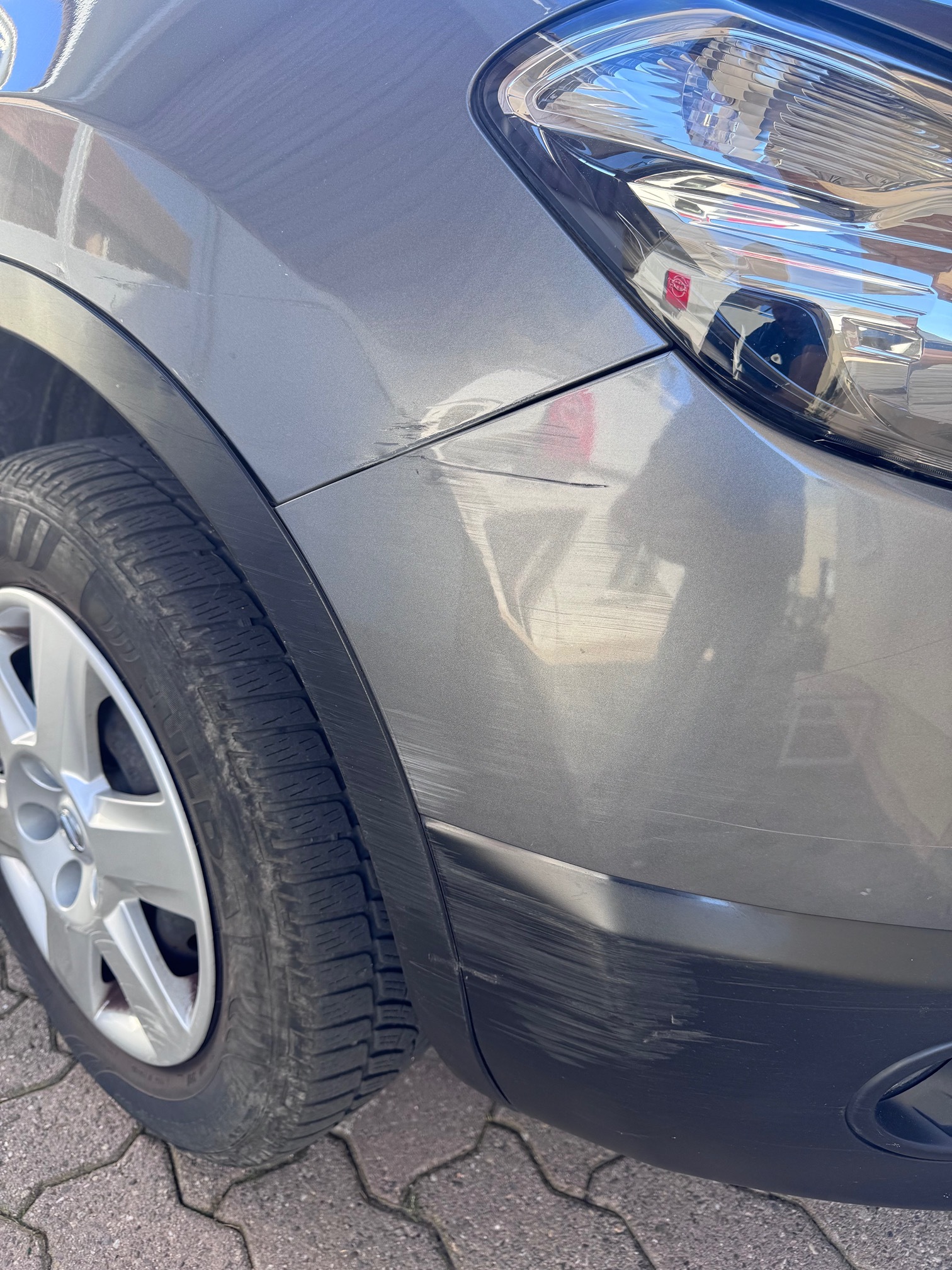 NISSAN Qashqai 1.6 — zdjęcie 12