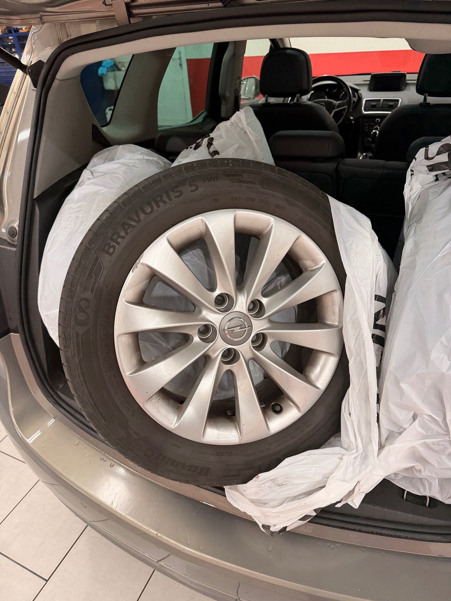 OPEL Meriva B 17DT Cosmo — zdjęcie 12