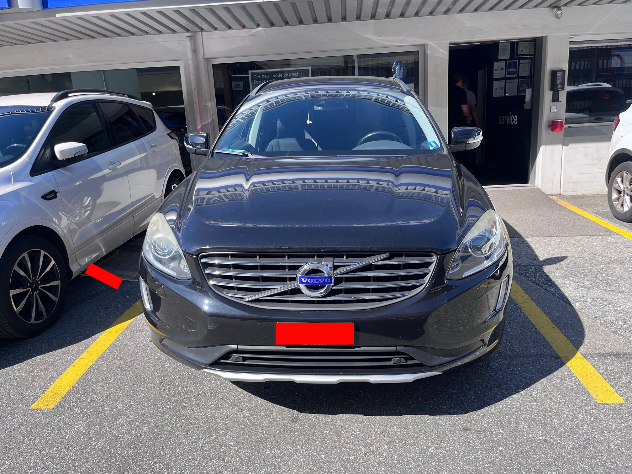 VOLVO XC60 D4 AWD — zdjęcie 2