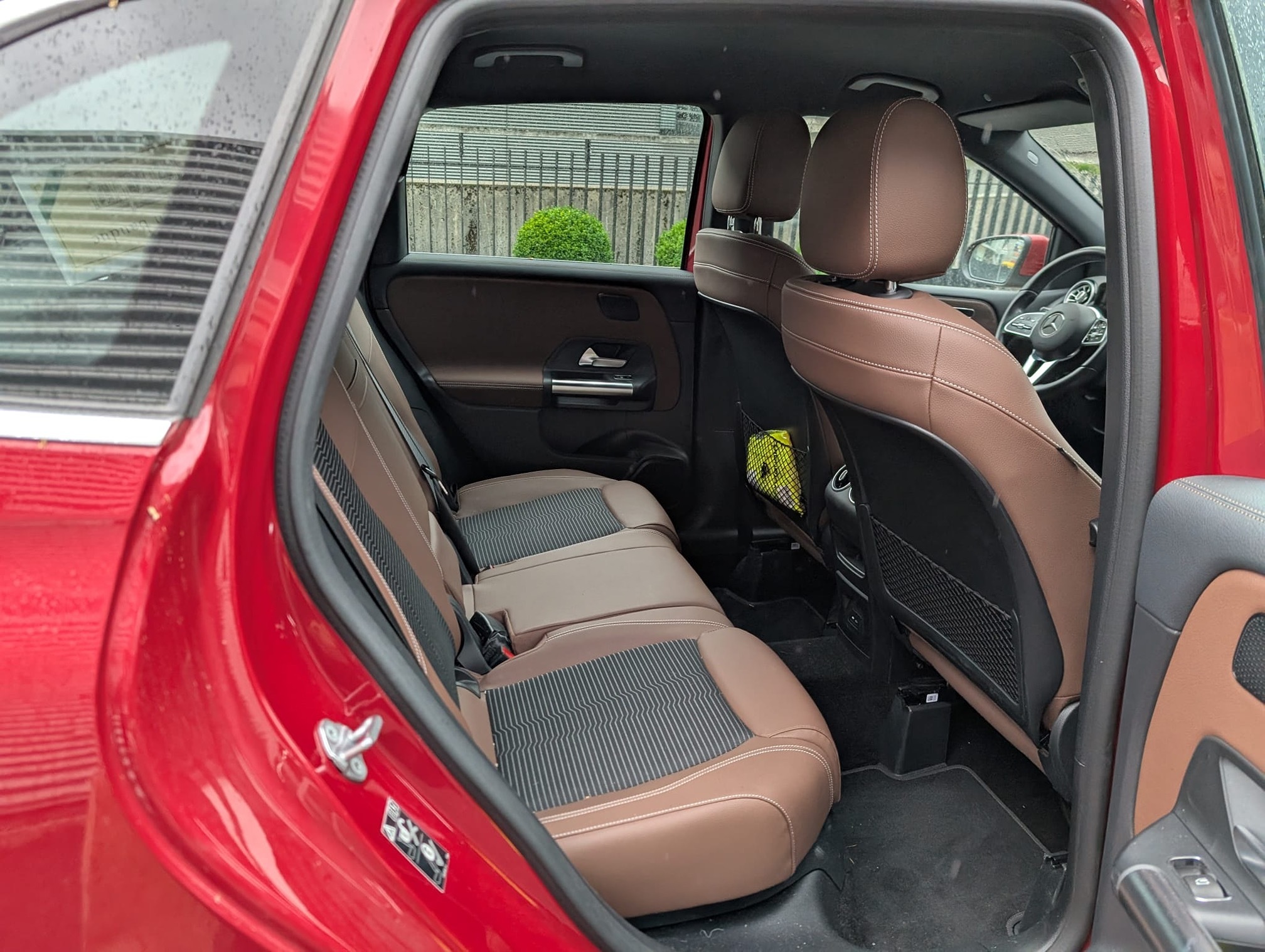 MERCEDES-BENZ B 220 4m — zdjęcie 8