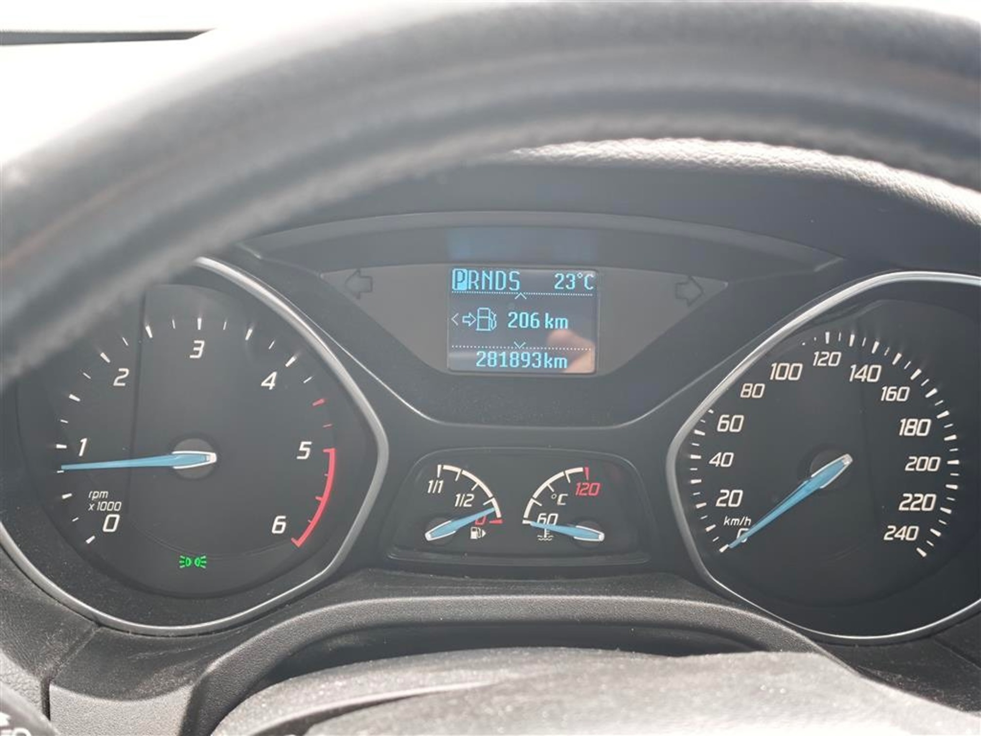 FORD Focus 2.0 TDCi — zdjęcie 12