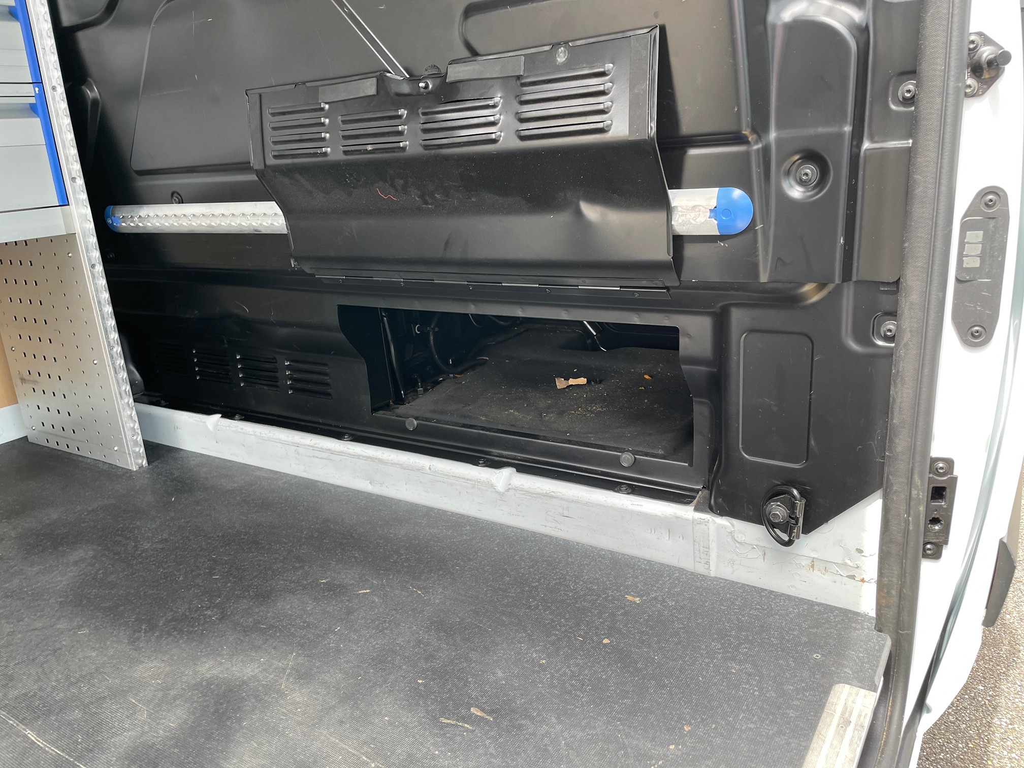 FORD Transit Custom — zdjęcie 14
