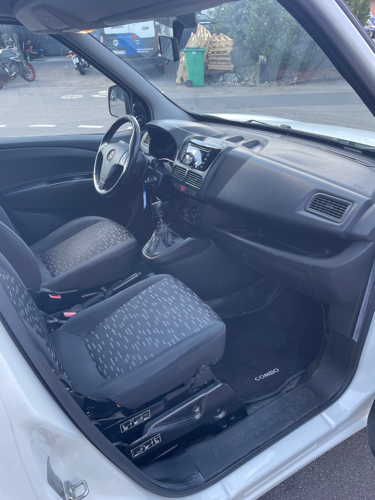 OPEL Combo D 1.6 CDTI — zdjęcie 7
