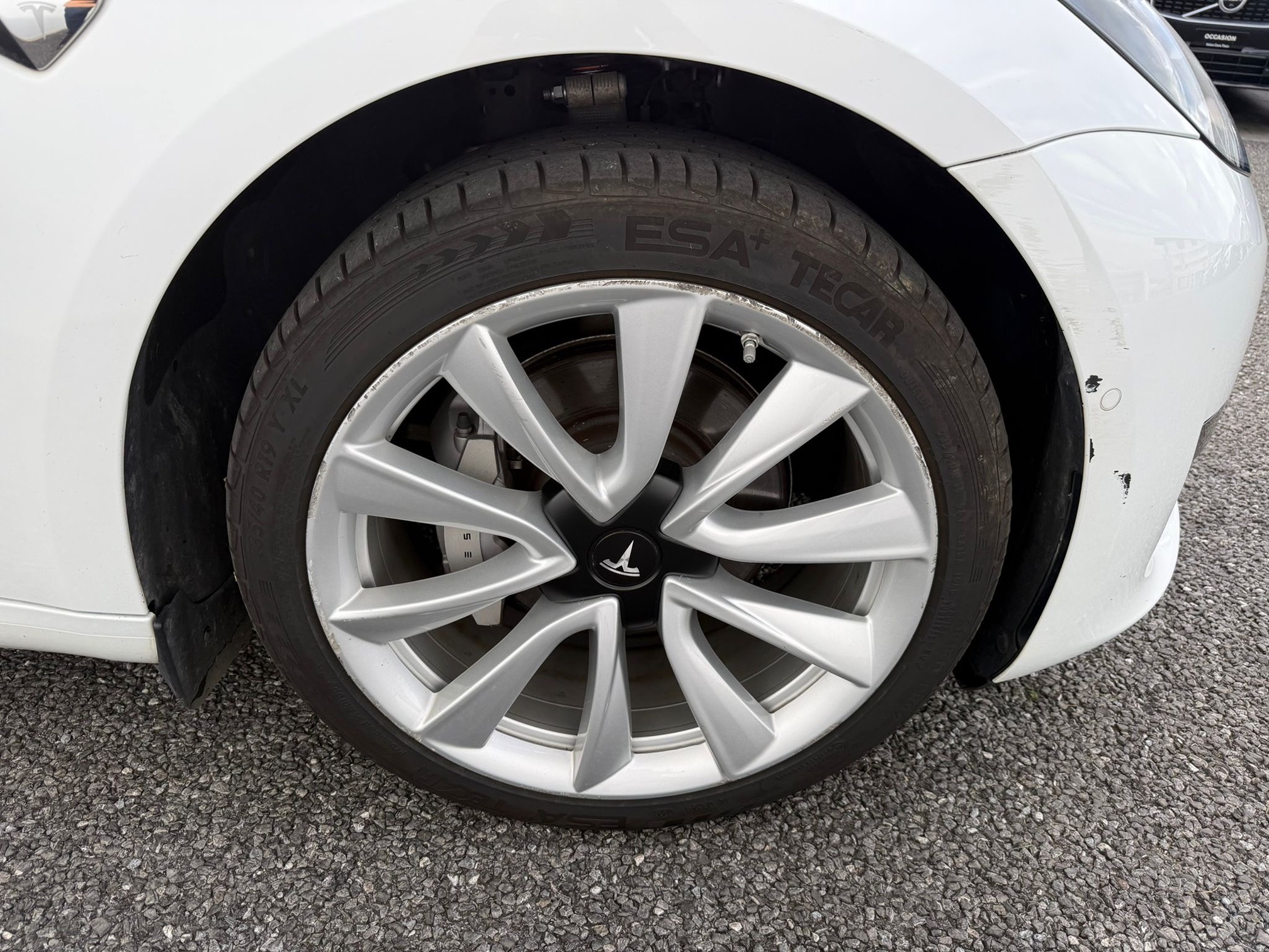 TESLA Model 3 SR P — zdjęcie 13
