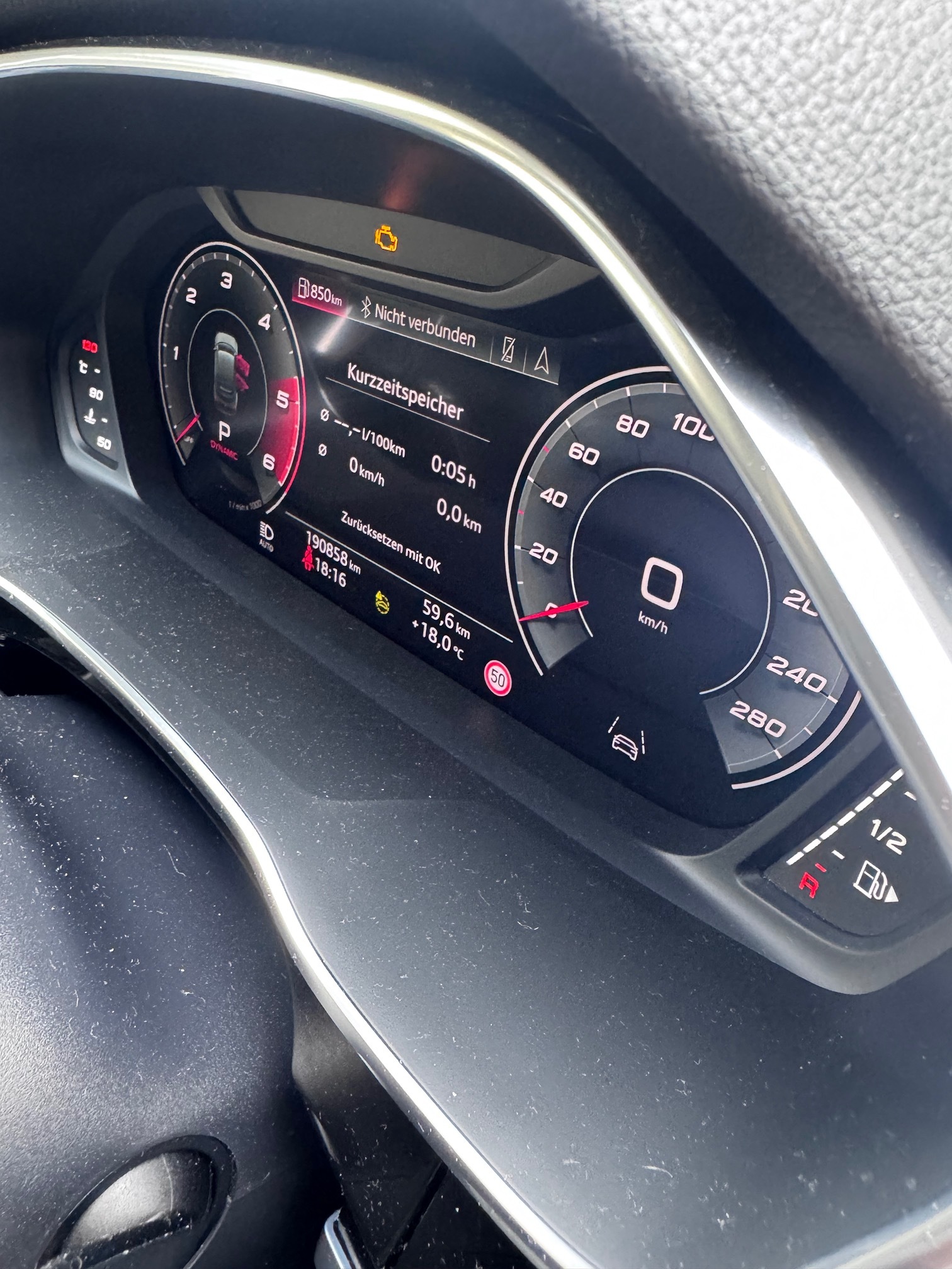 AUDI Q3 SB 40 TDI qu — zdjęcie 10