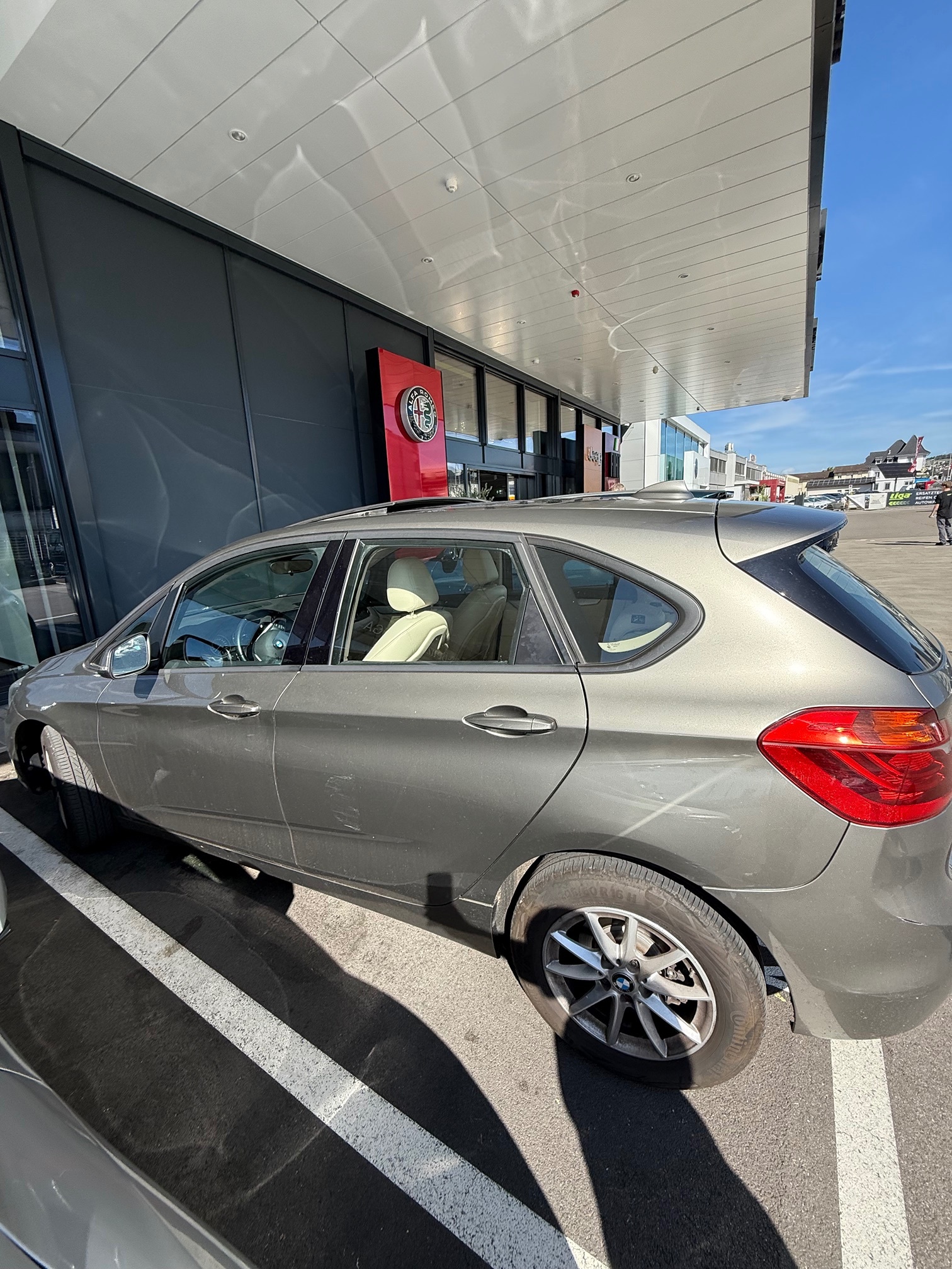 BMW 220i — zdjęcie 7