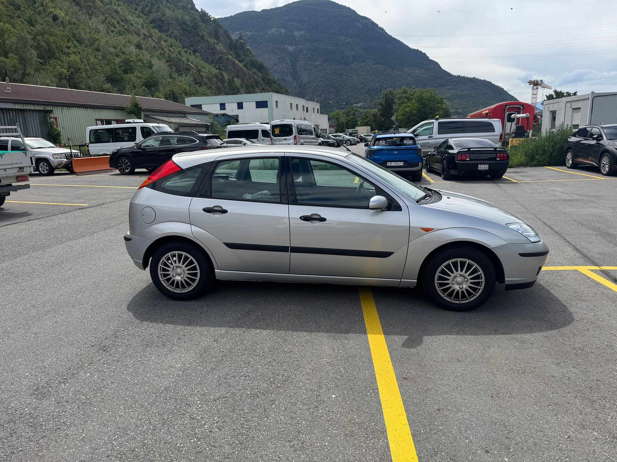 FORD Focus 1.6 16V — zdjęcie 4