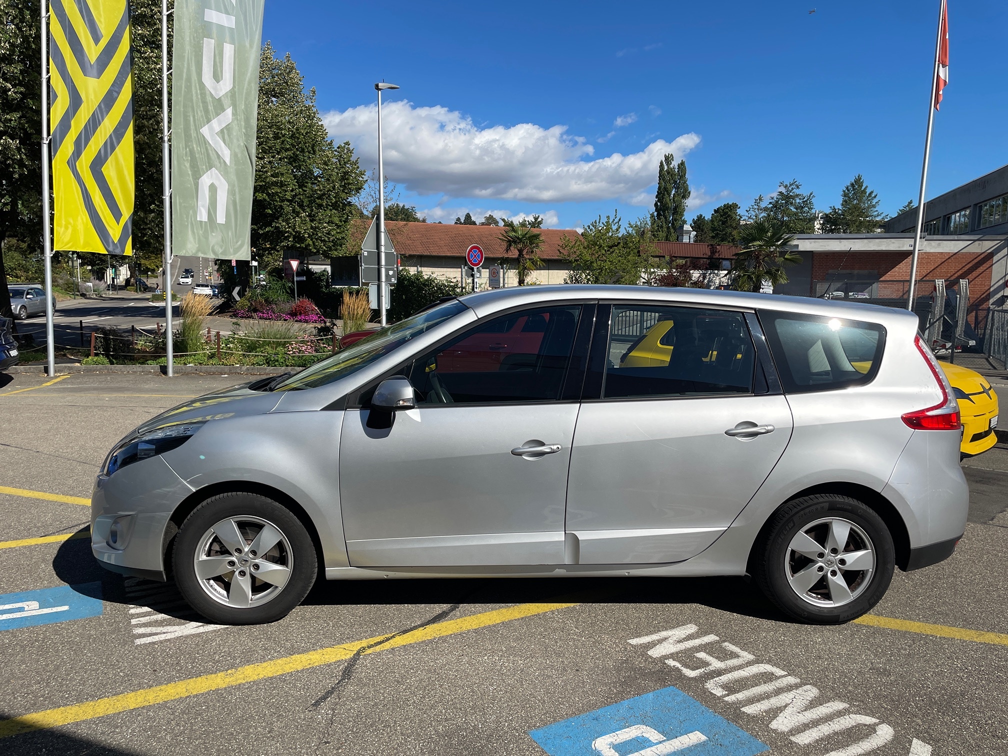 RENAULT Scenic TCe 130 — zdjęcie 3
