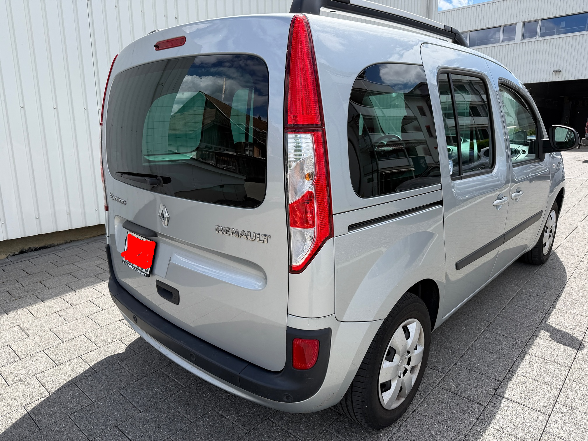 RENAULT Kangoo dCi 115 — zdjęcie 8
