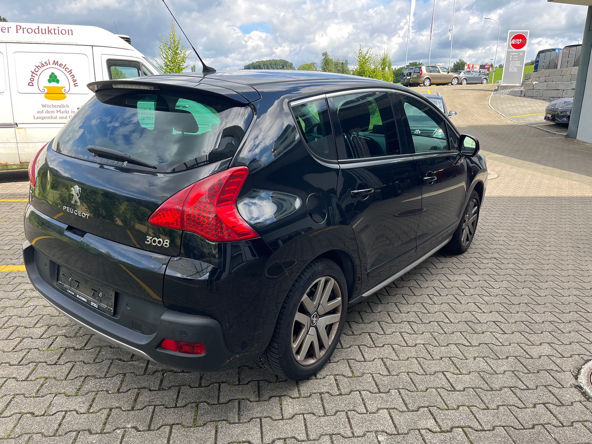 PEUGEOT 3008 HYbrid4 — zdjęcie 7