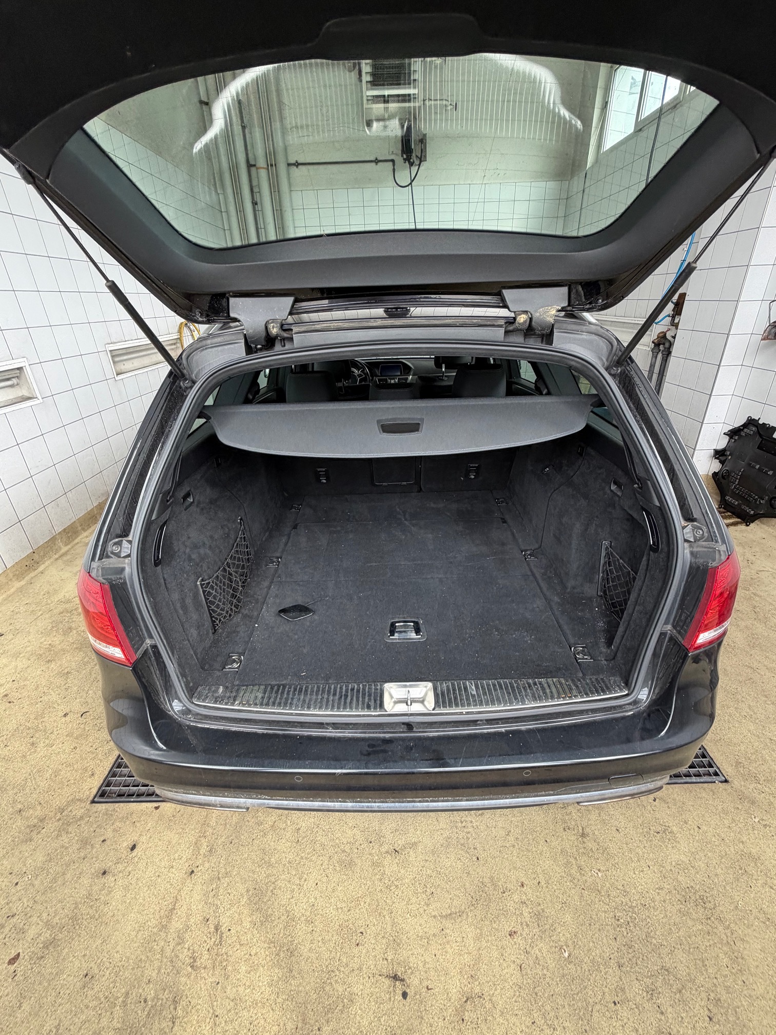 MERCEDES-BENZ E250CDI T 4m — zdjęcie 7