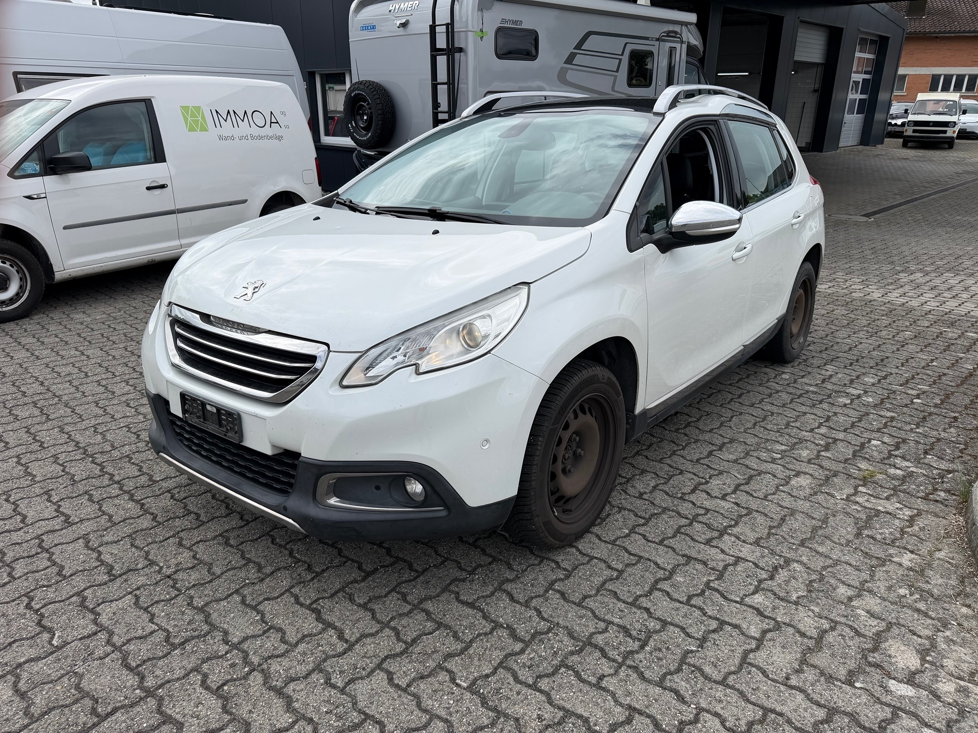 PEUGEOT 2008 1.6i — zdjęcie 1