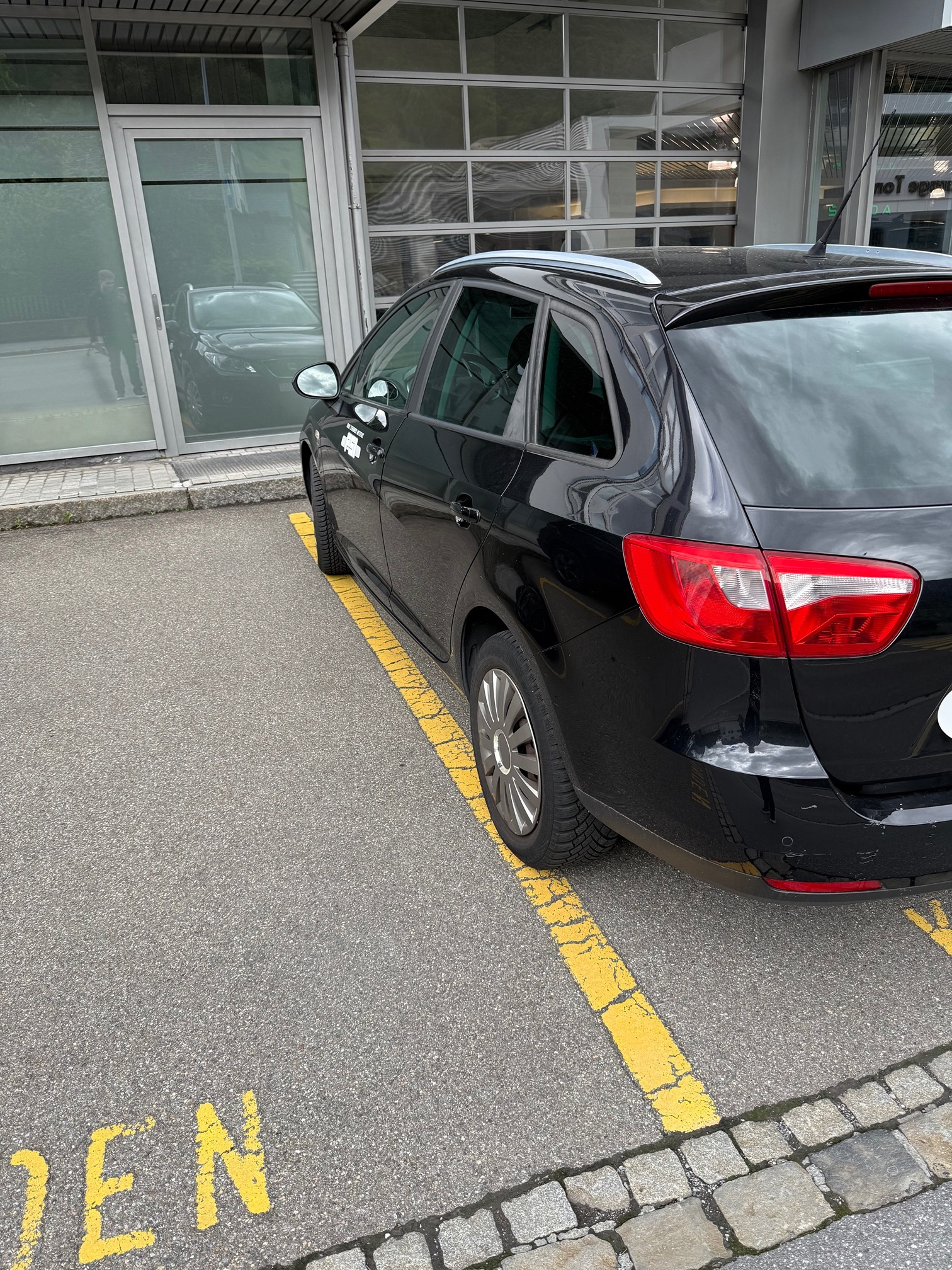 SEAT Ibiza 1.2 TSI ST — zdjęcie 3
