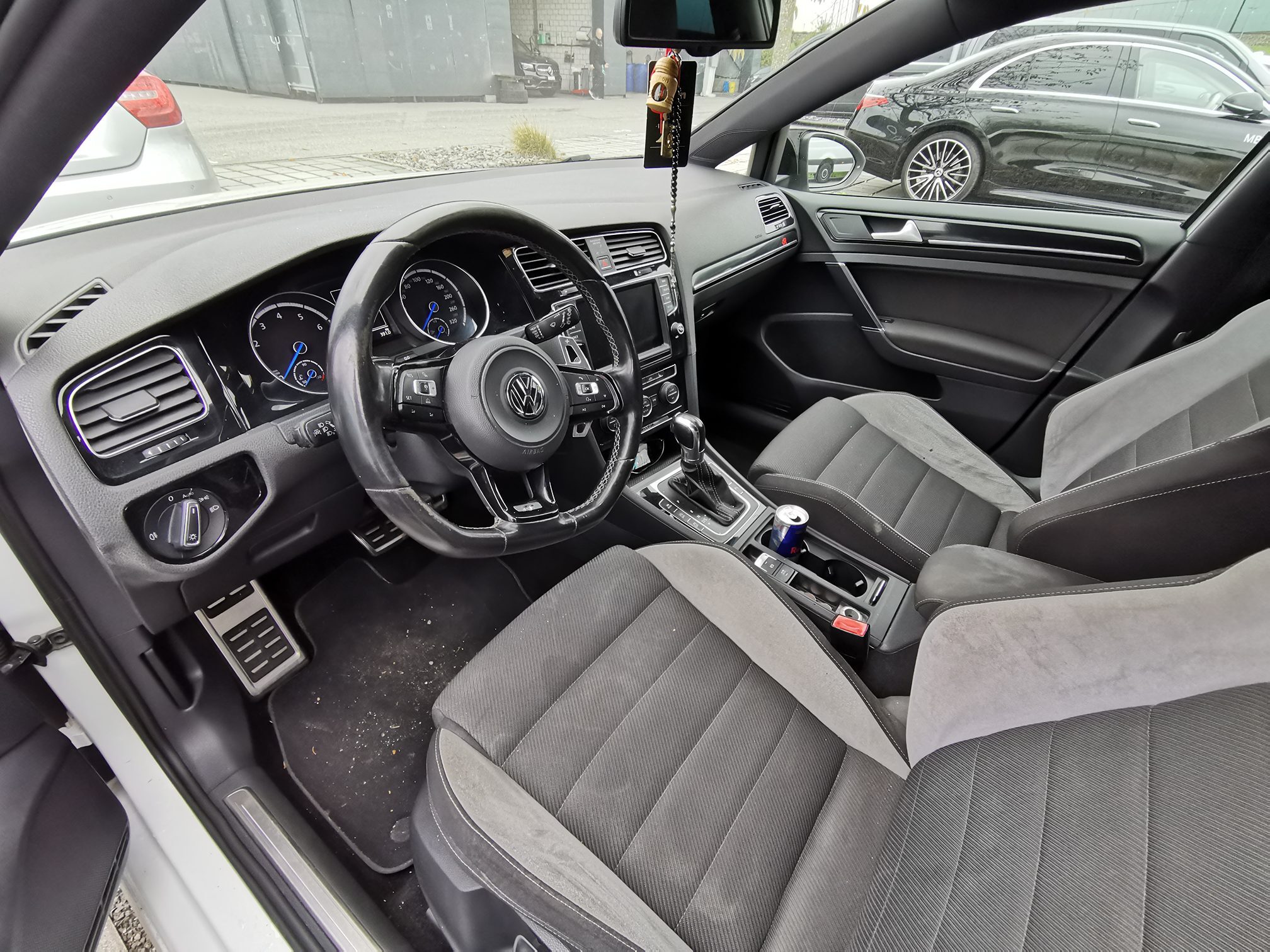 VW Golf VII R 5T — zdjęcie 14