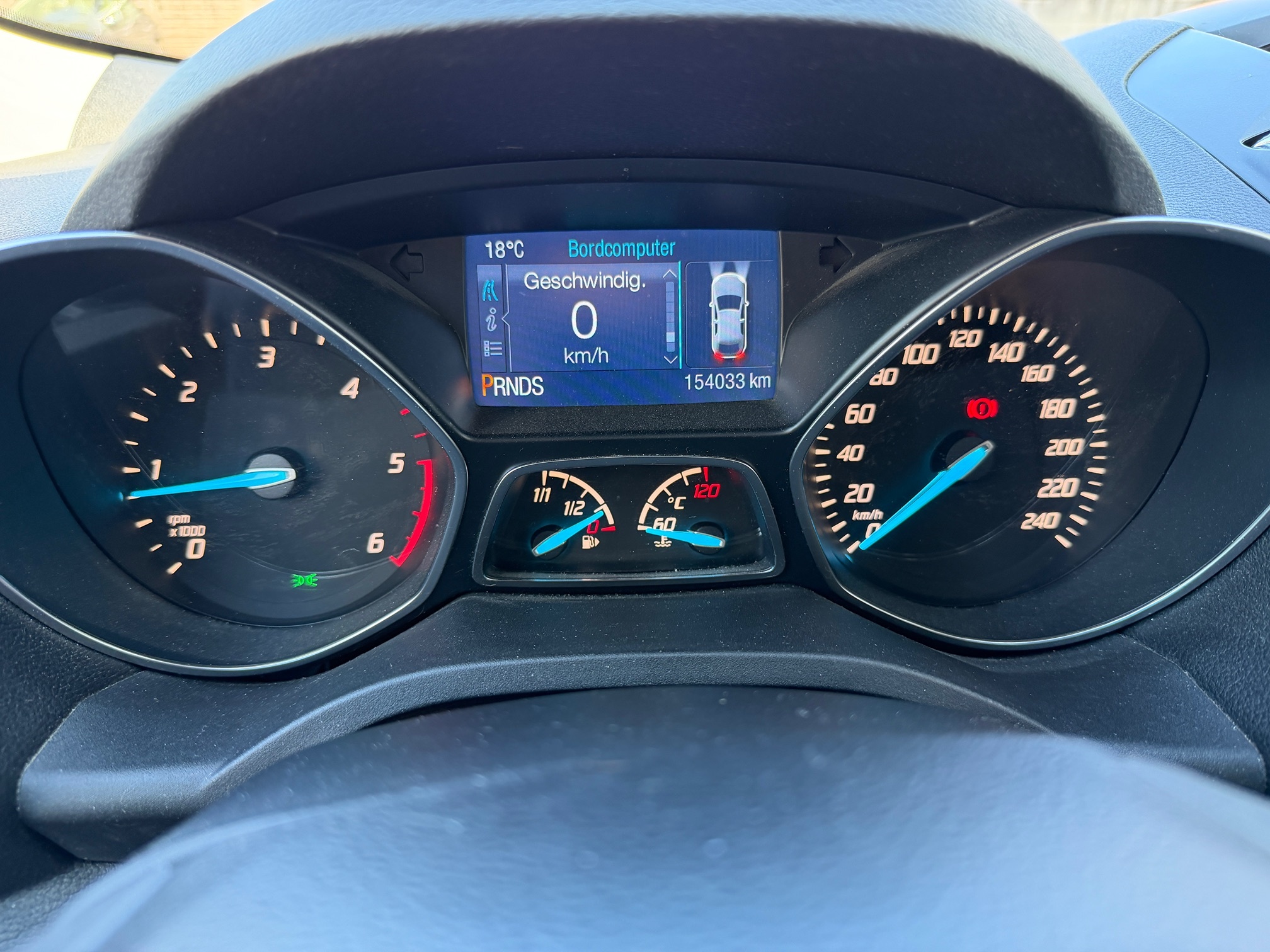 FORD Kuga 2.0 TDCi 4x4 — zdjęcie 14
