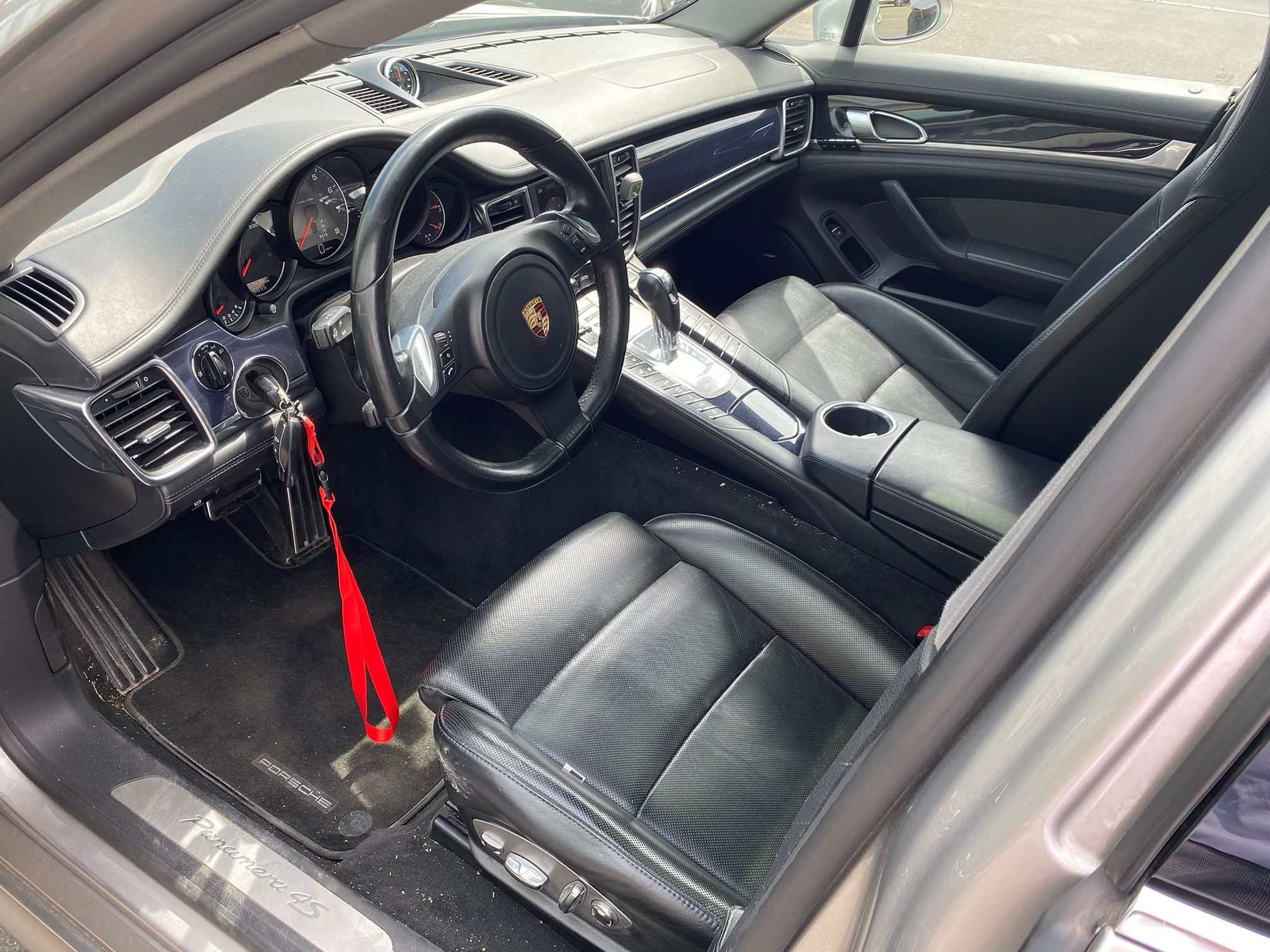 PORSCHE Panamera 4 S — zdjęcie 9