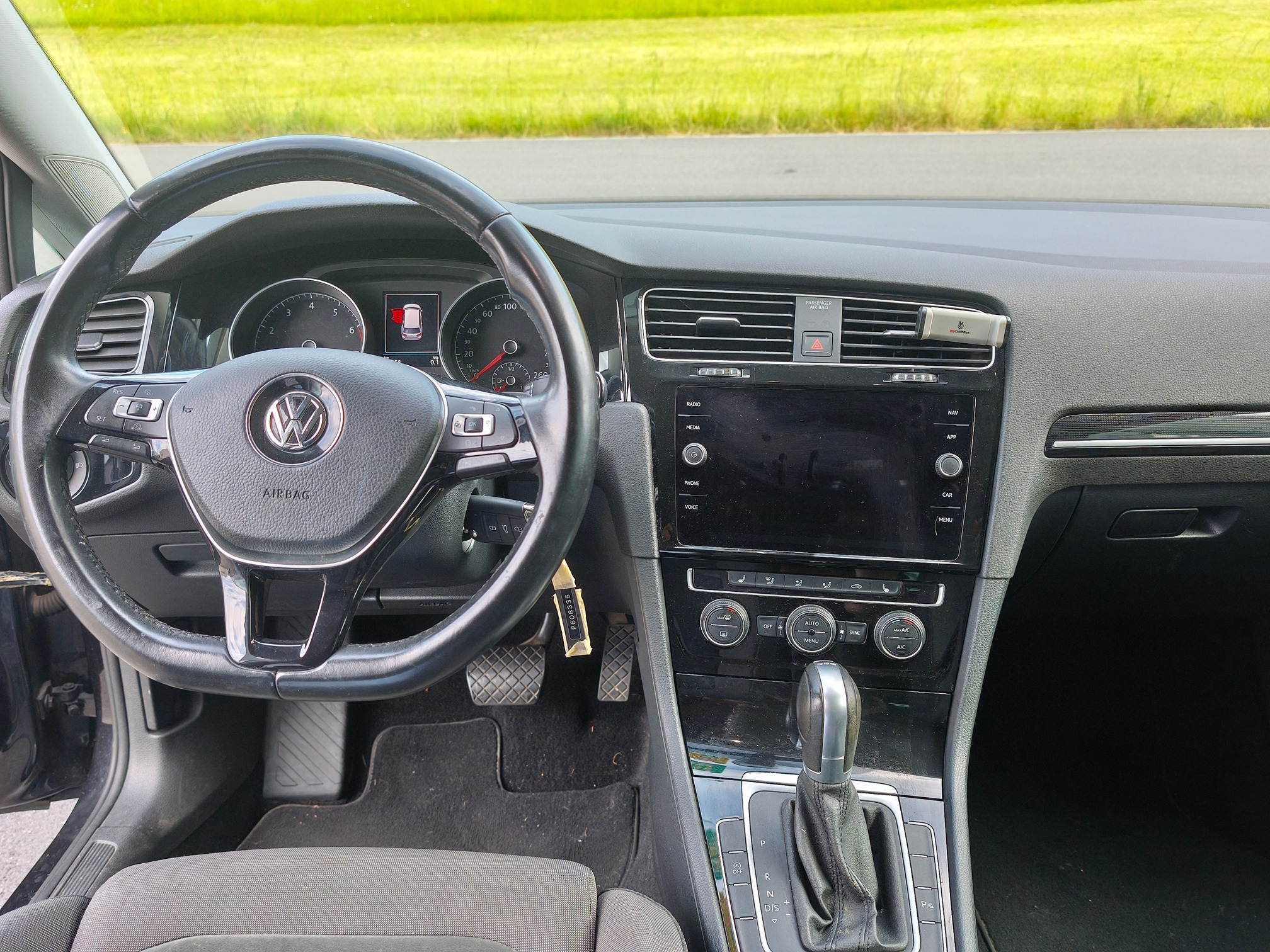 VW Golf Var. 1.5 TSI — zdjęcie 9