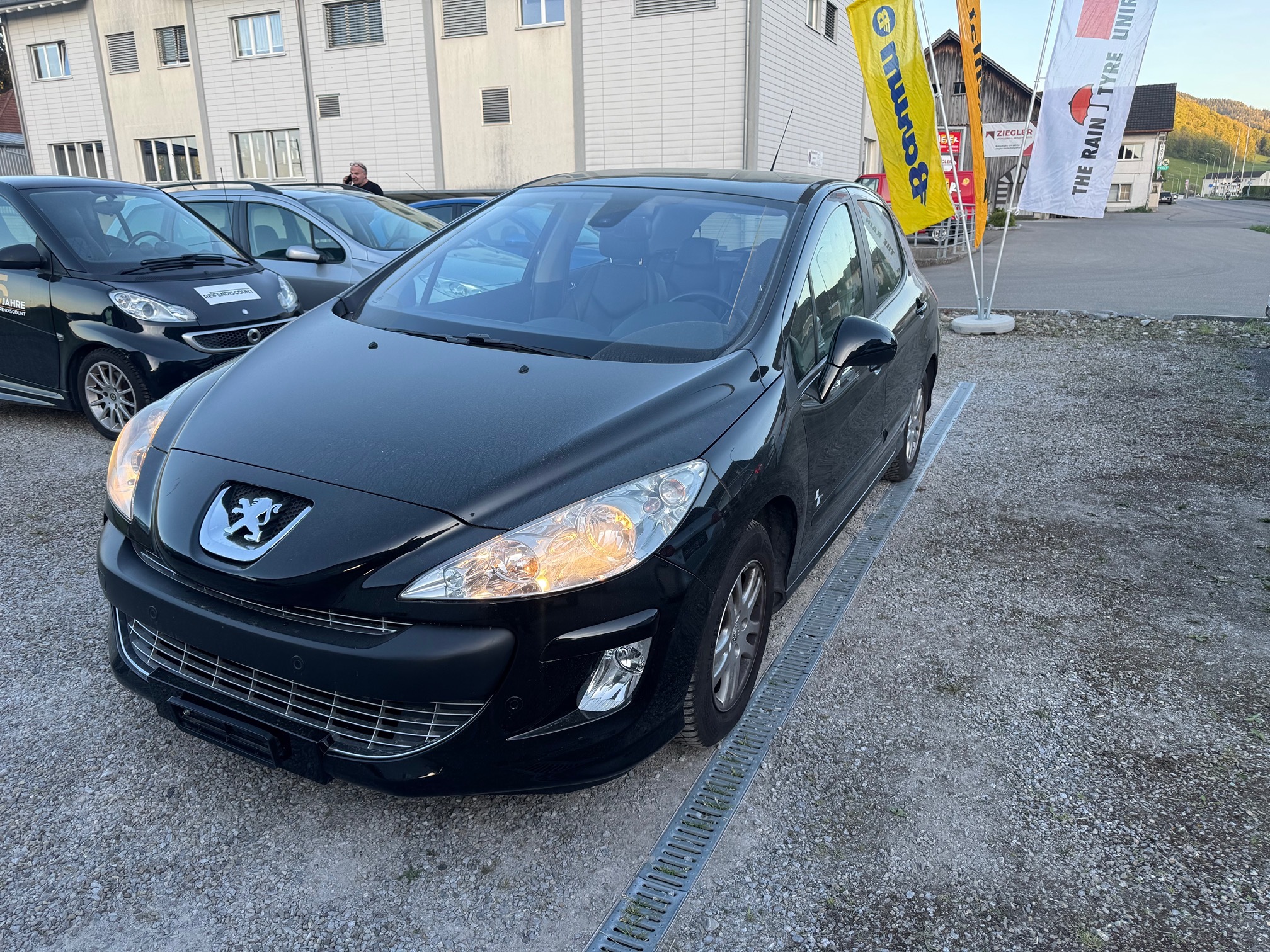 PEUGEOT 308 1.6i Turbo — zdjęcie 3