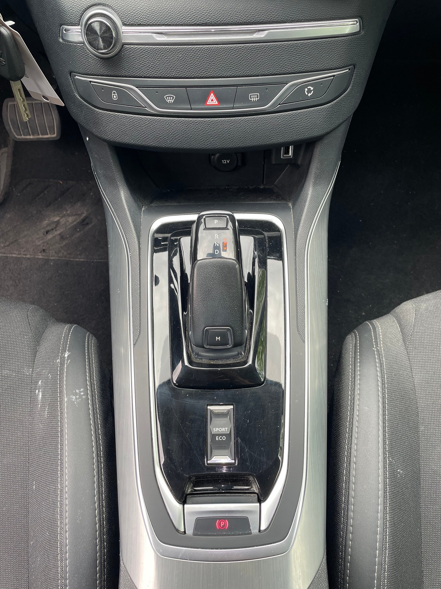 PEUGEOT 308 1.5 HDi STT — zdjęcie 14