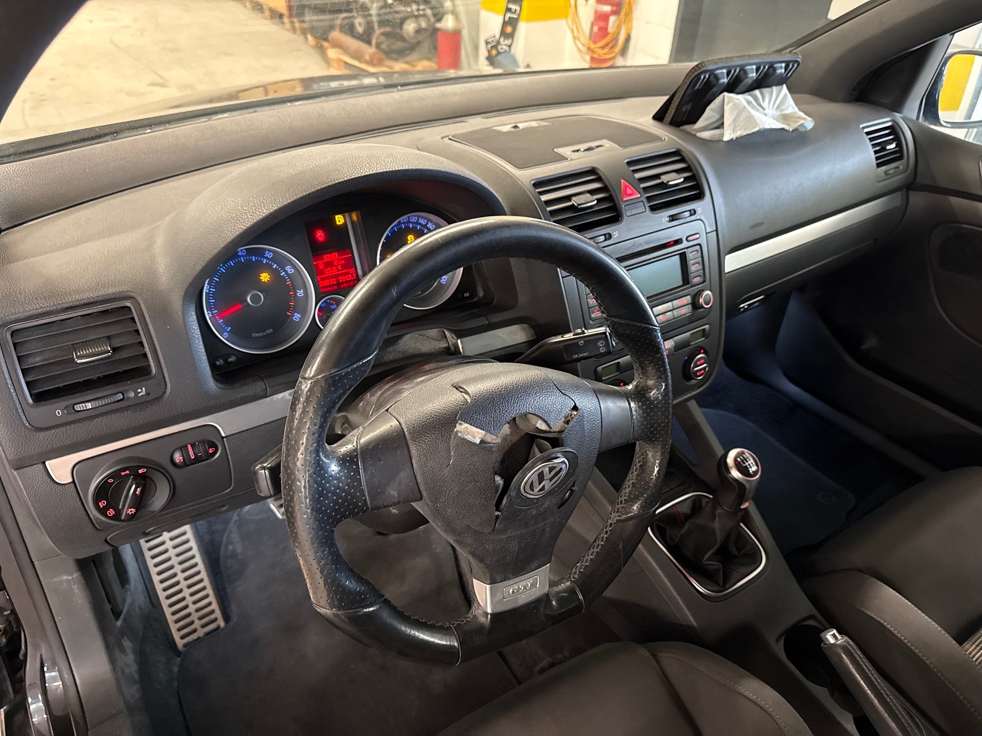 VW Golf — zdjęcie 14