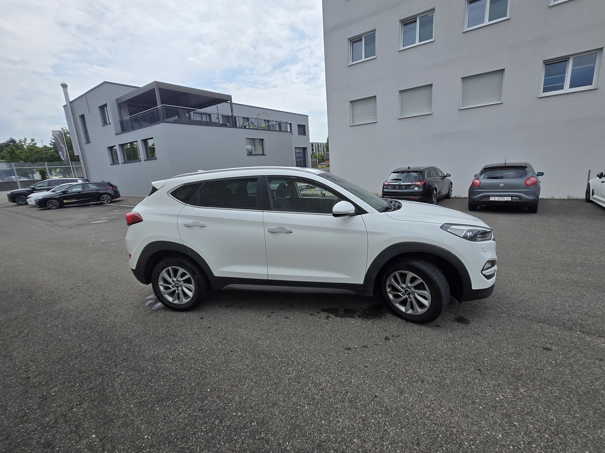 HYUNDAI Tucson 2.0 CRDI — zdjęcie 6