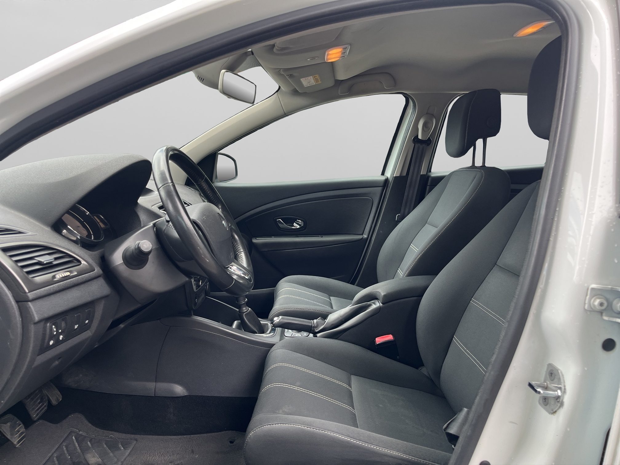 RENAULT Megane dCi110 — zdjęcie 10