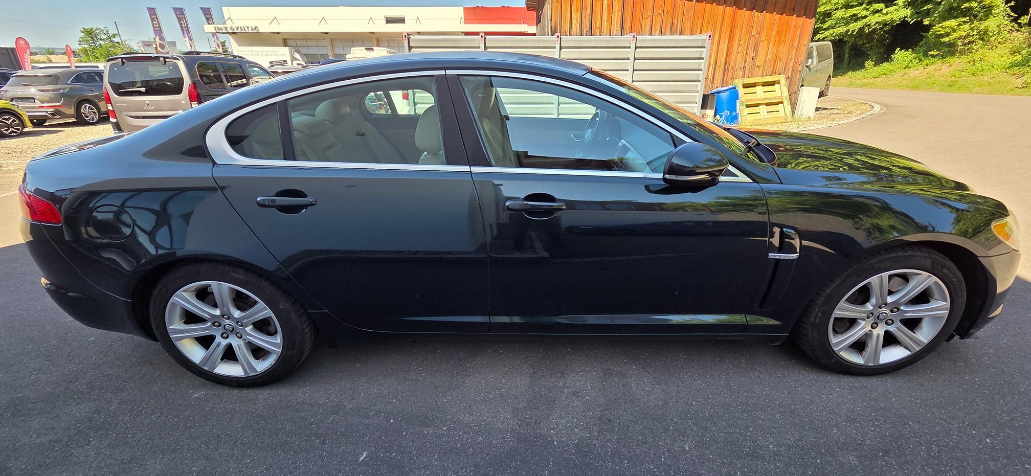 JAGUAR XF 3.0L Diesel S — zdjęcie 12