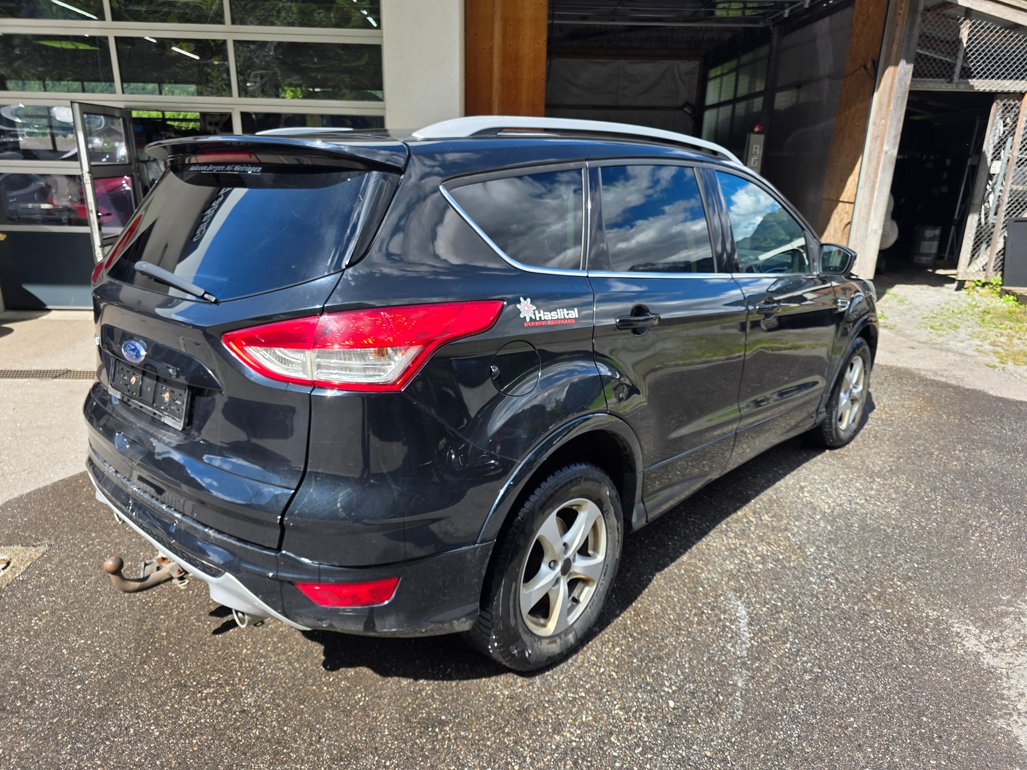 FORD Kuga 2.0 TDCi 4x4 — zdjęcie 5