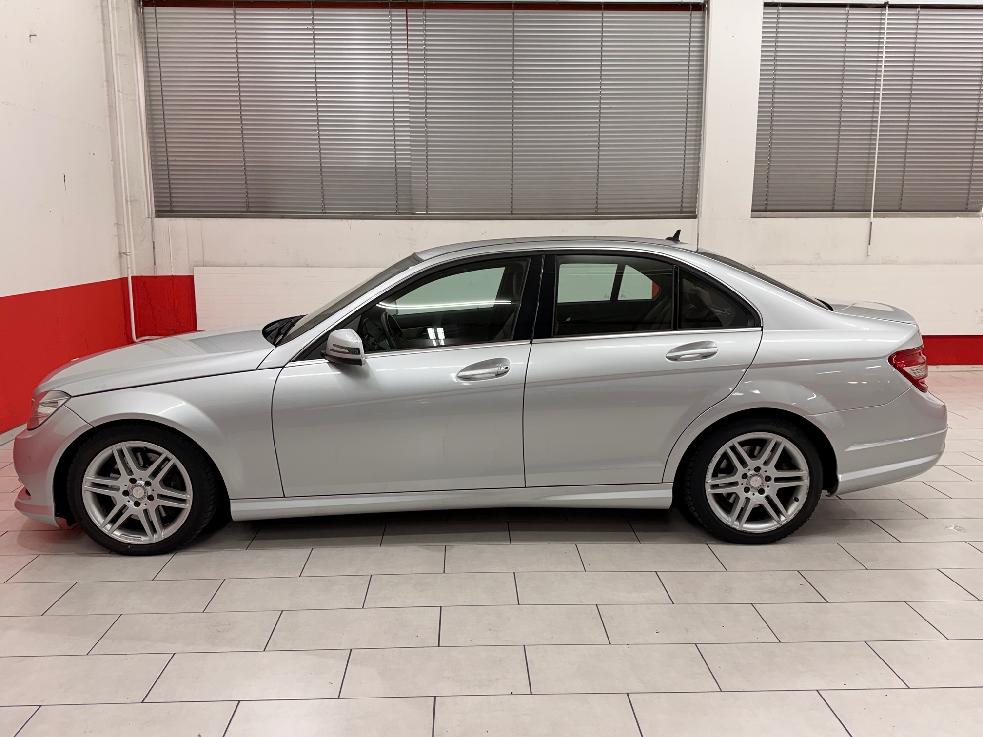 MERCEDES-BENZ C 350 4-m — zdjęcie 1