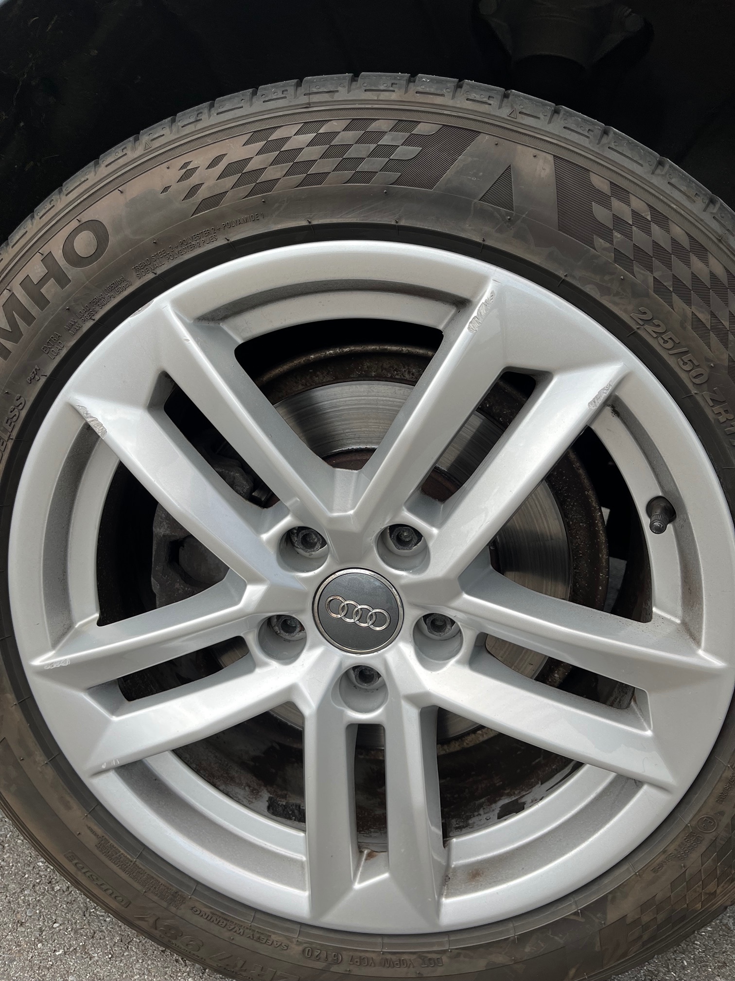 AUDI A4 Av. 2.0TDI — zdjęcie 9