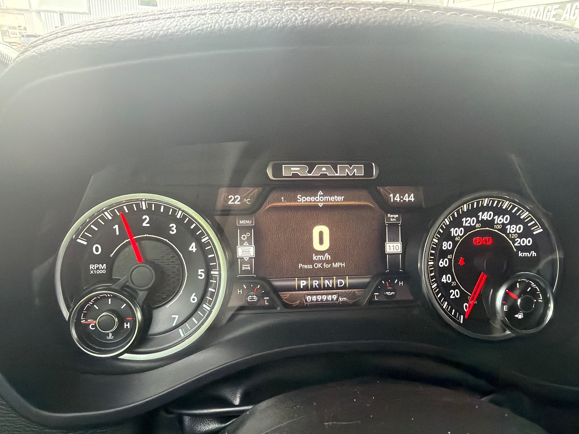 DODGE RAM 1500 — zdjęcie 10
