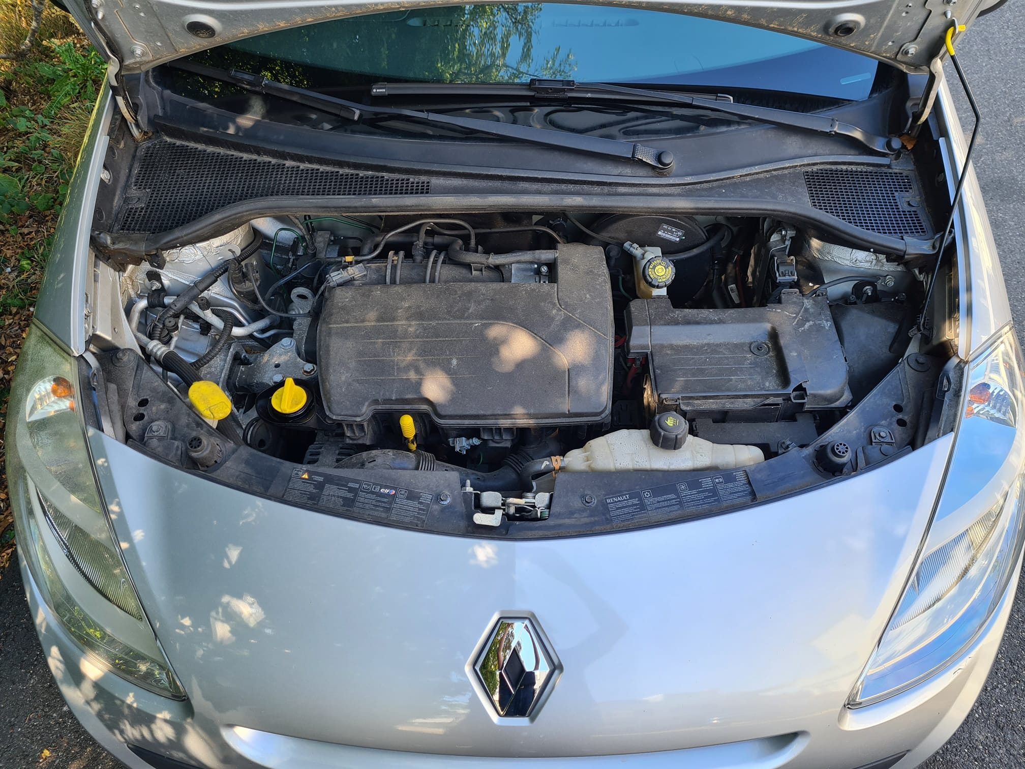 RENAULT Clio 1.2i 16V 75 PS Expression — zdjęcie 7