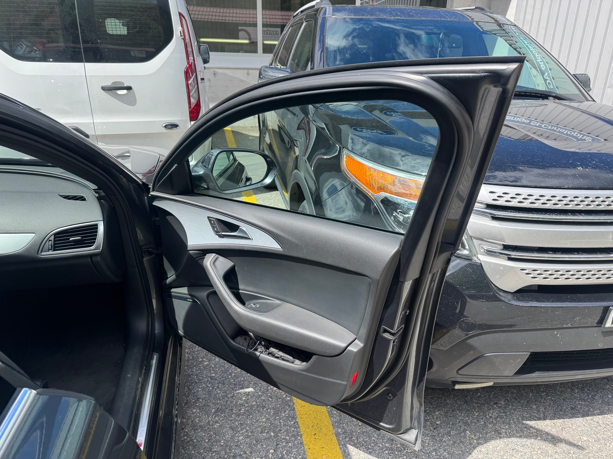 AUDI A6 Av.qu3.0BiTDI — zdjęcie 15
