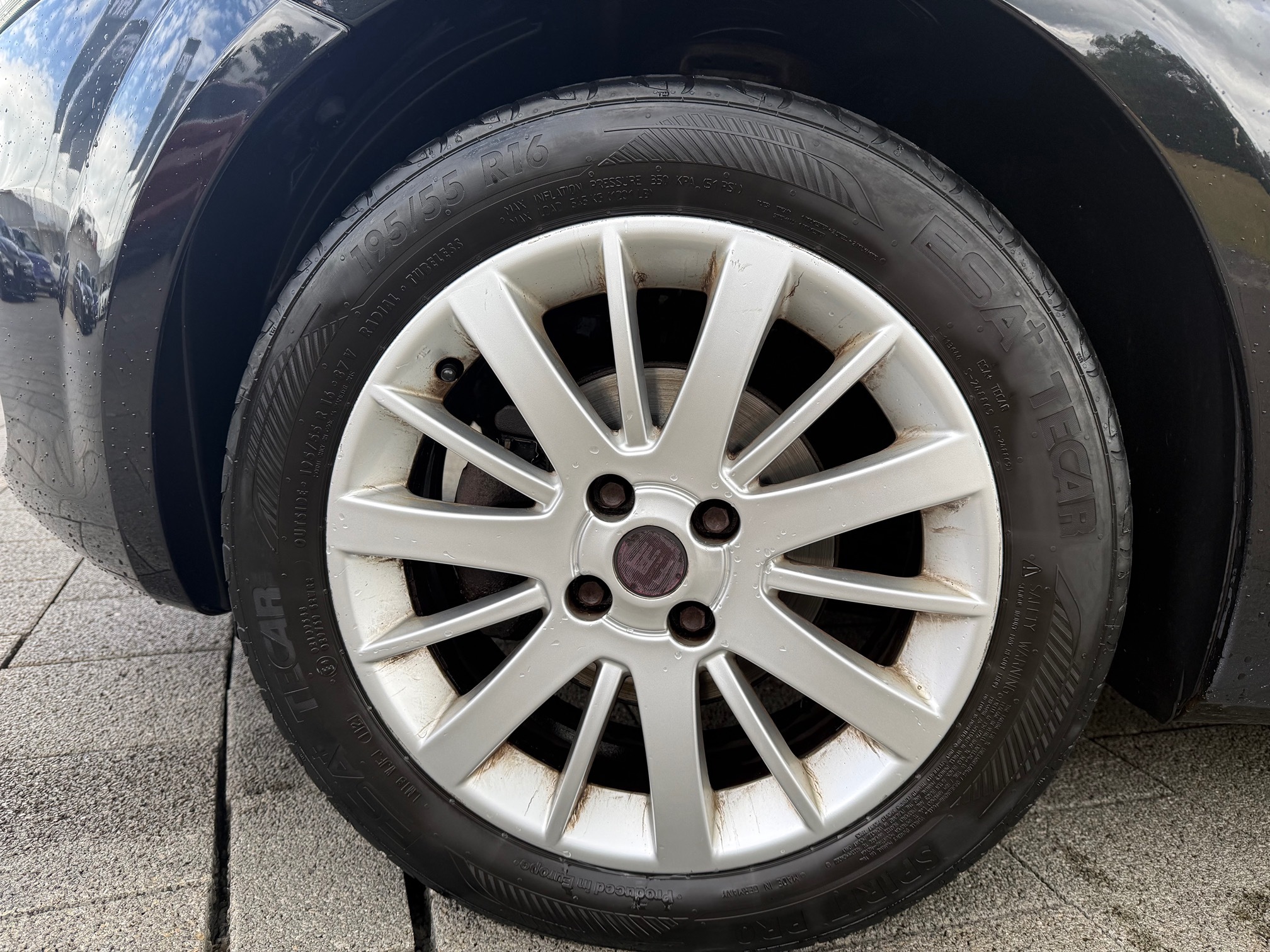 FIAT Punto 1.4 8V — zdjęcie 6