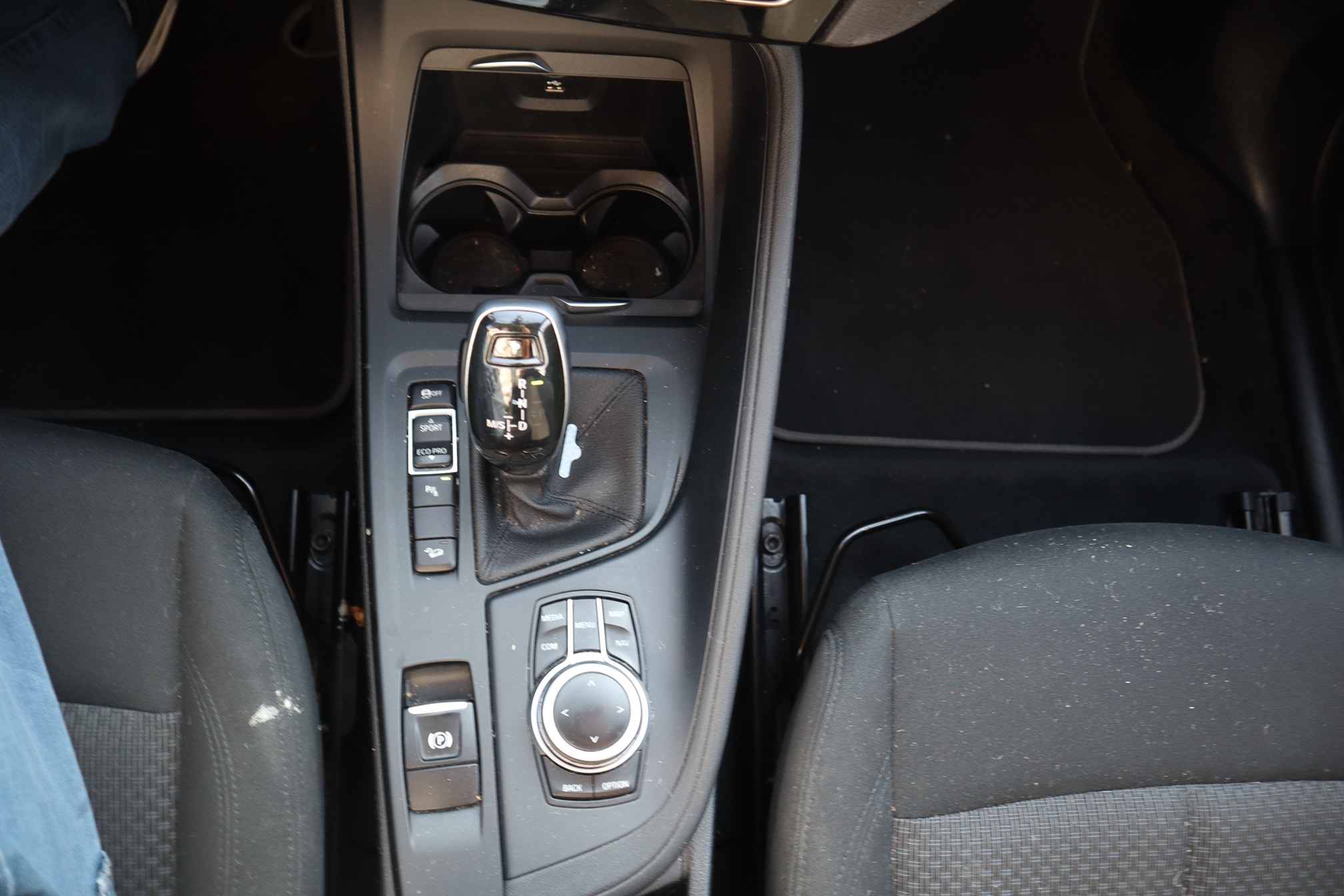 BMW X1 xDrive18d mit AHK ab MFK 17.11.2025 — zdjęcie 11