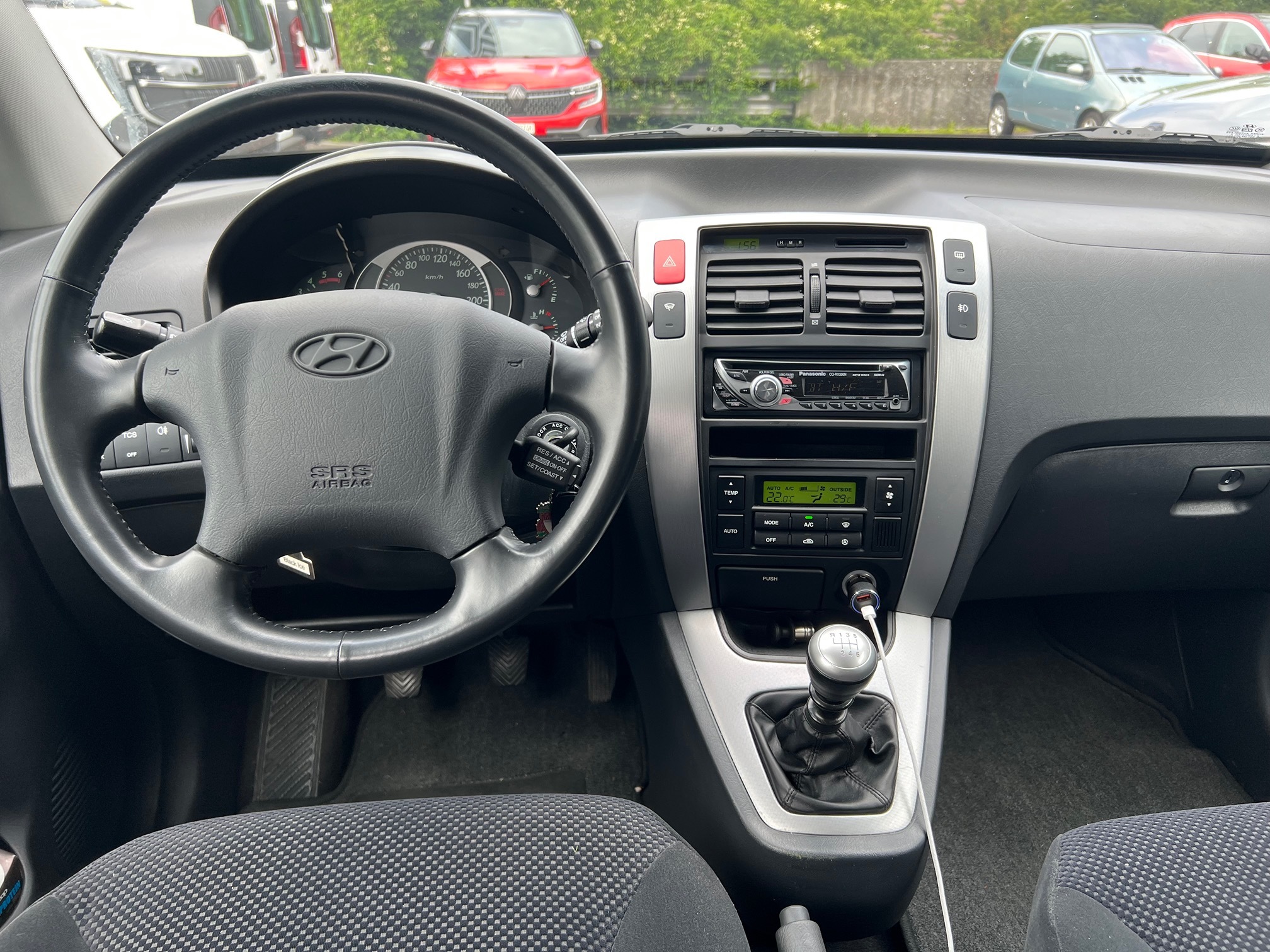 HYUNDAI Tucson 2.0 CRDI-I — zdjęcie 11