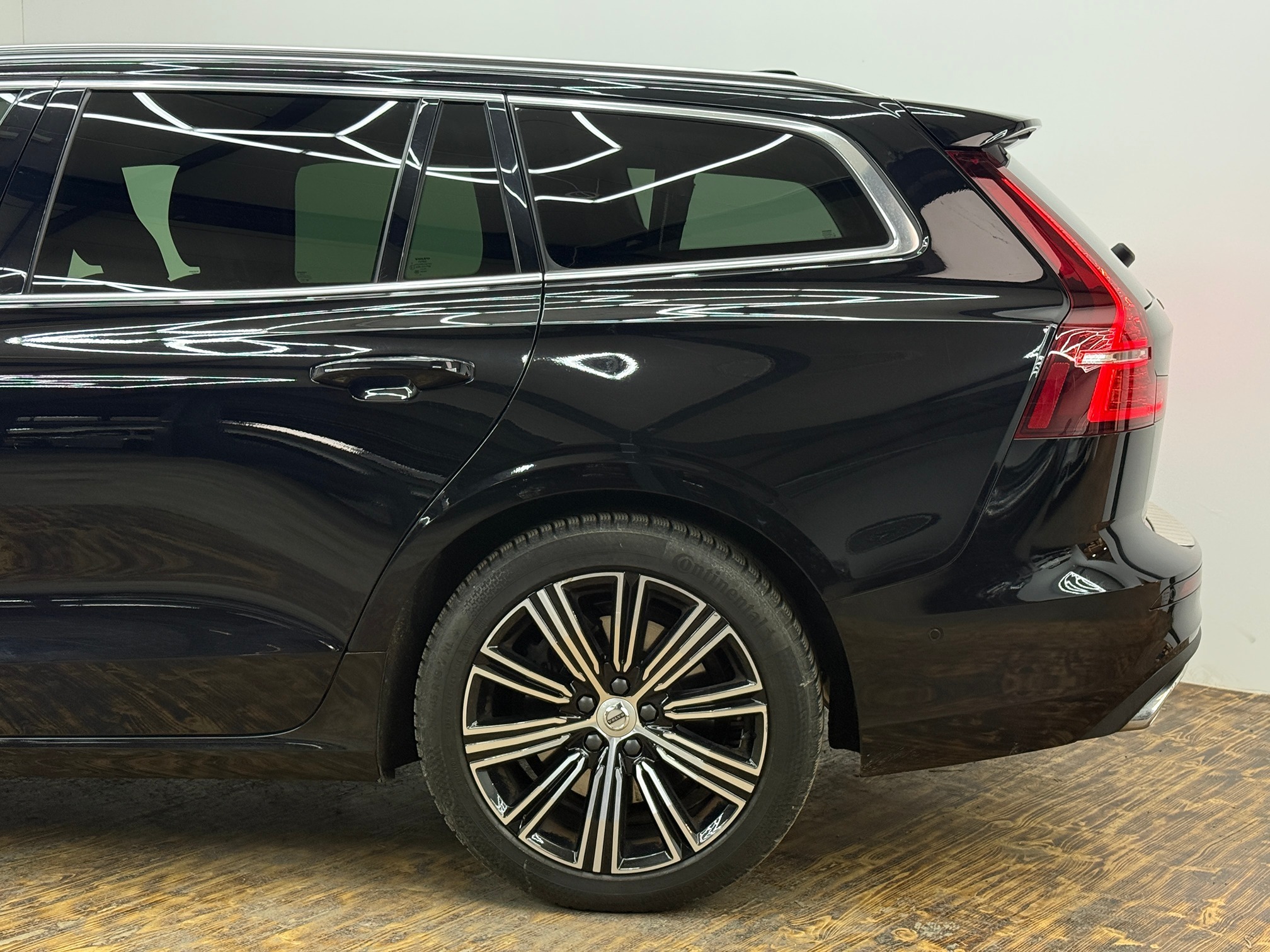 VOLVO V60 T6 TE — zdjęcie 9