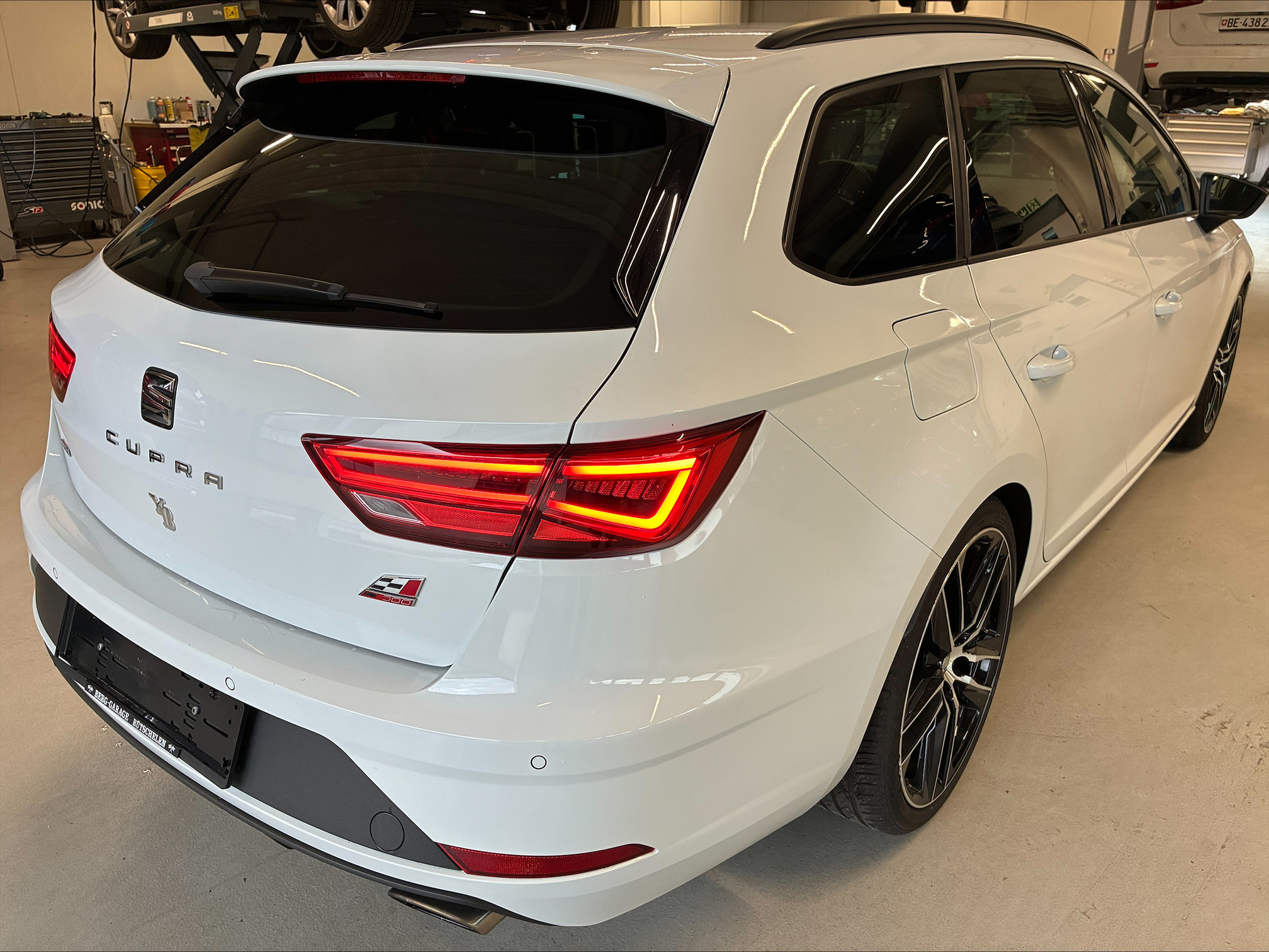 SEAT Leon ST Cupra — zdjęcie 3