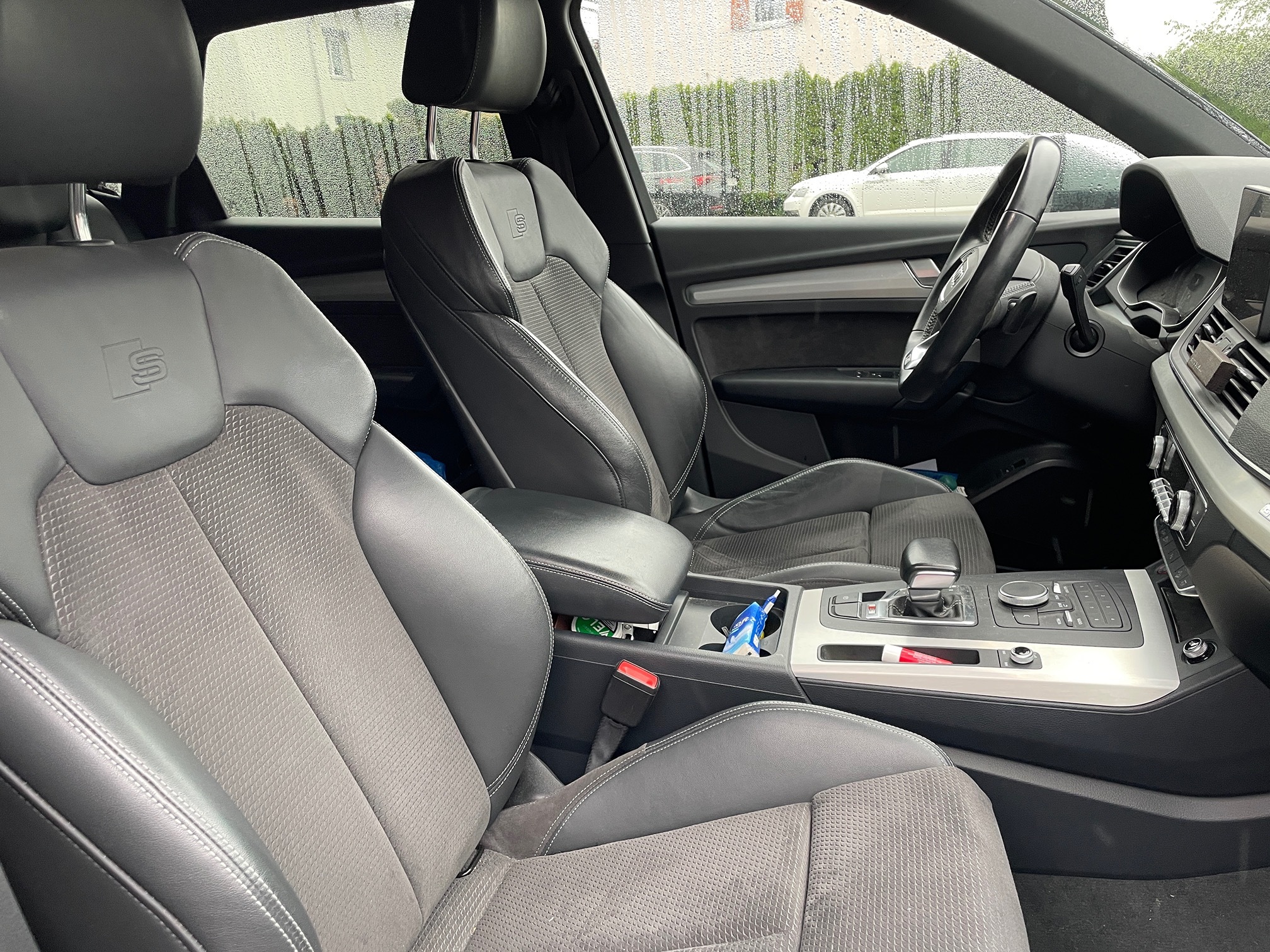 AUDI SQ5 3.0 TFSI 354 PS Tiptronic quattro — zdjęcie 12