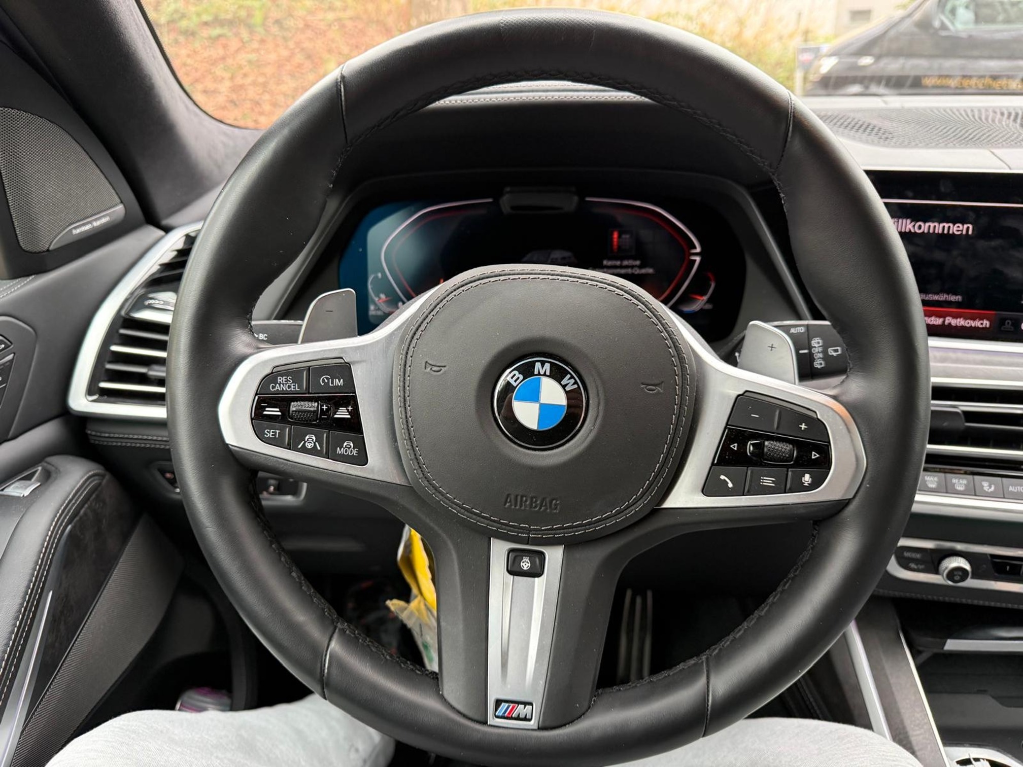 BMW X7 xDrive40d — zdjęcie 14