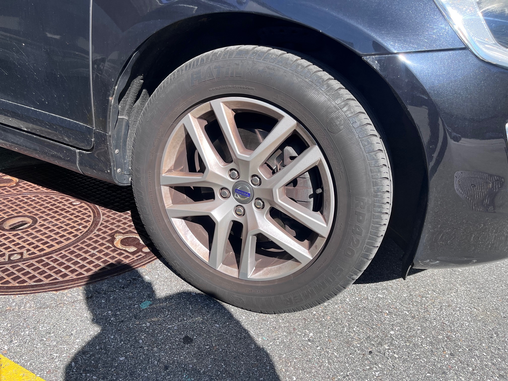 VOLVO XC60 D4 AWD — zdjęcie 8