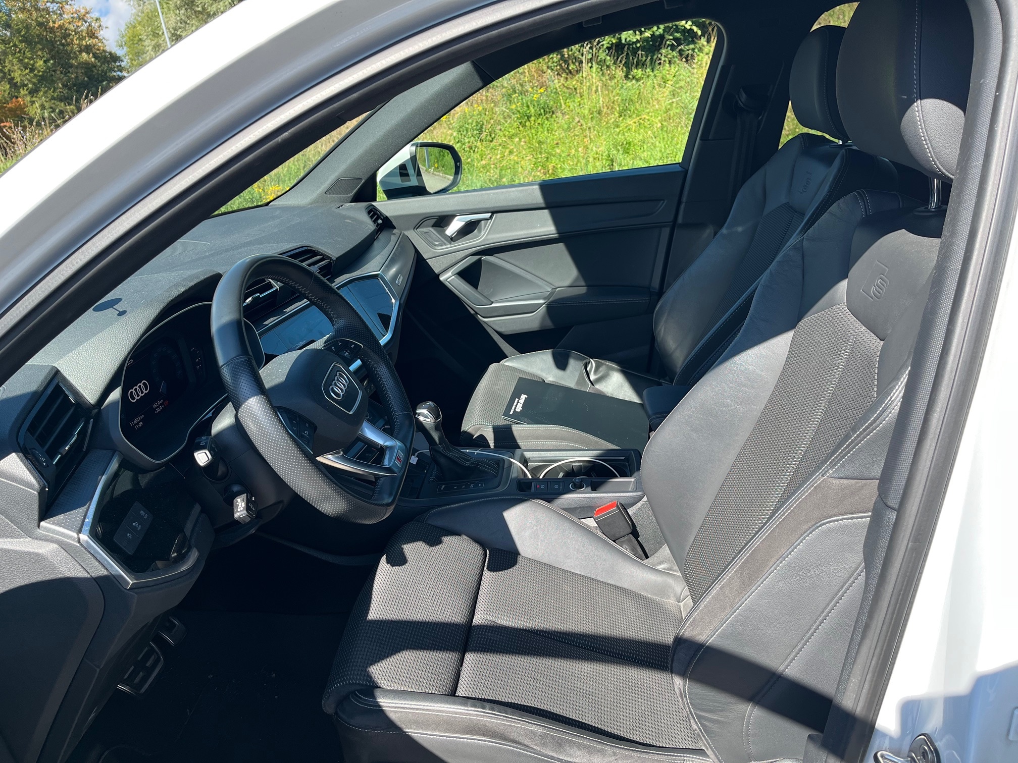 AUDI Q3 35 TFSI — zdjęcie 13