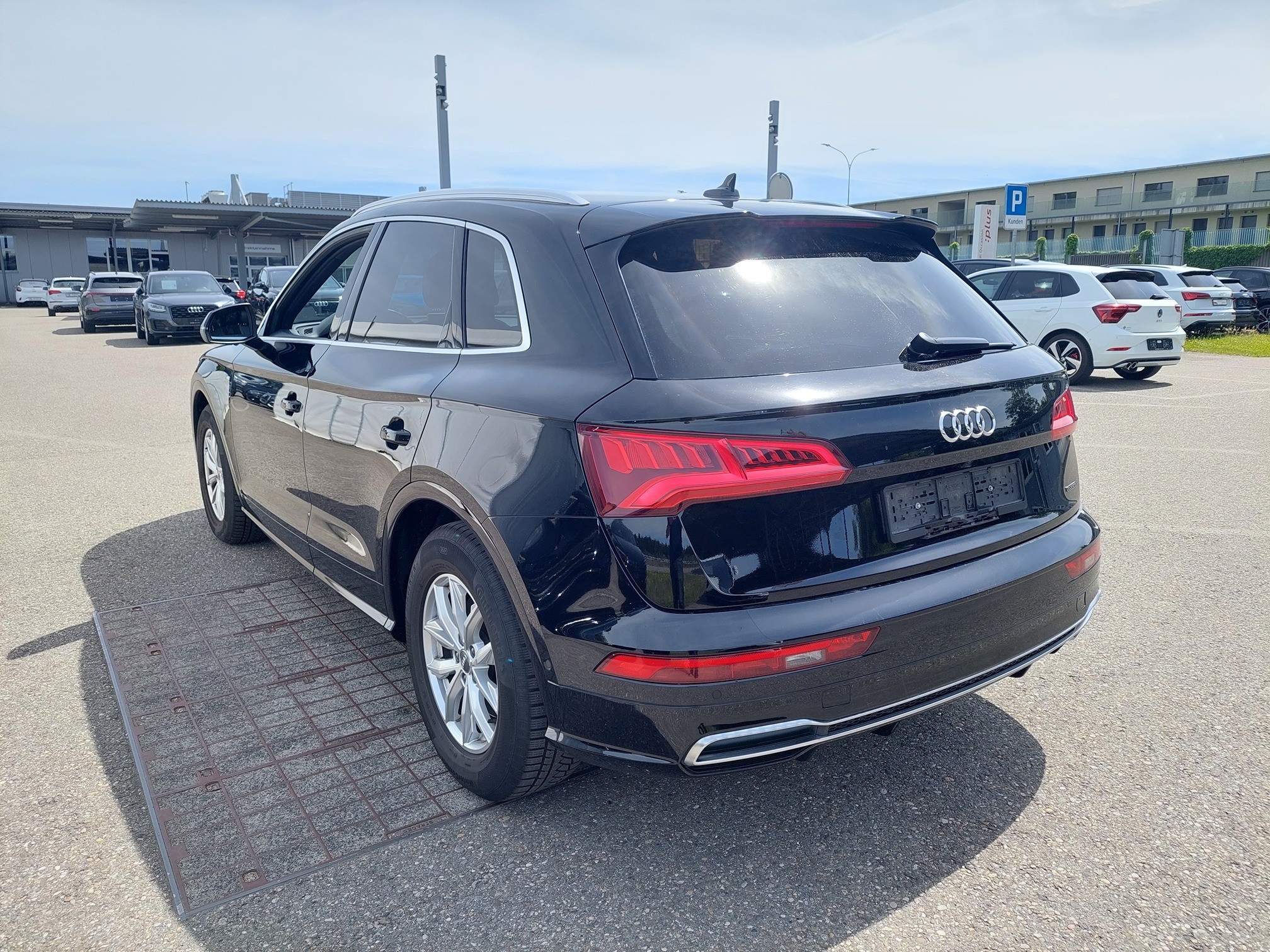 AUDI Q5 40 TDI quattro — zdjęcie 4