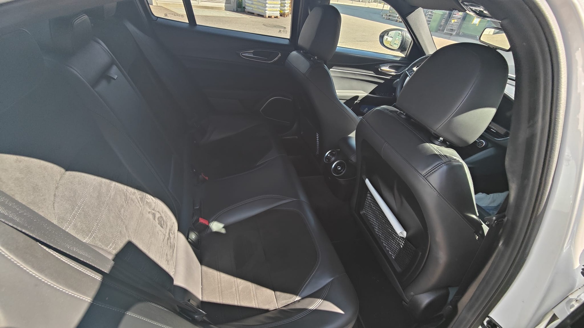 ALFA ROMEO Giulia 2.0 Q4 — zdjęcie 13